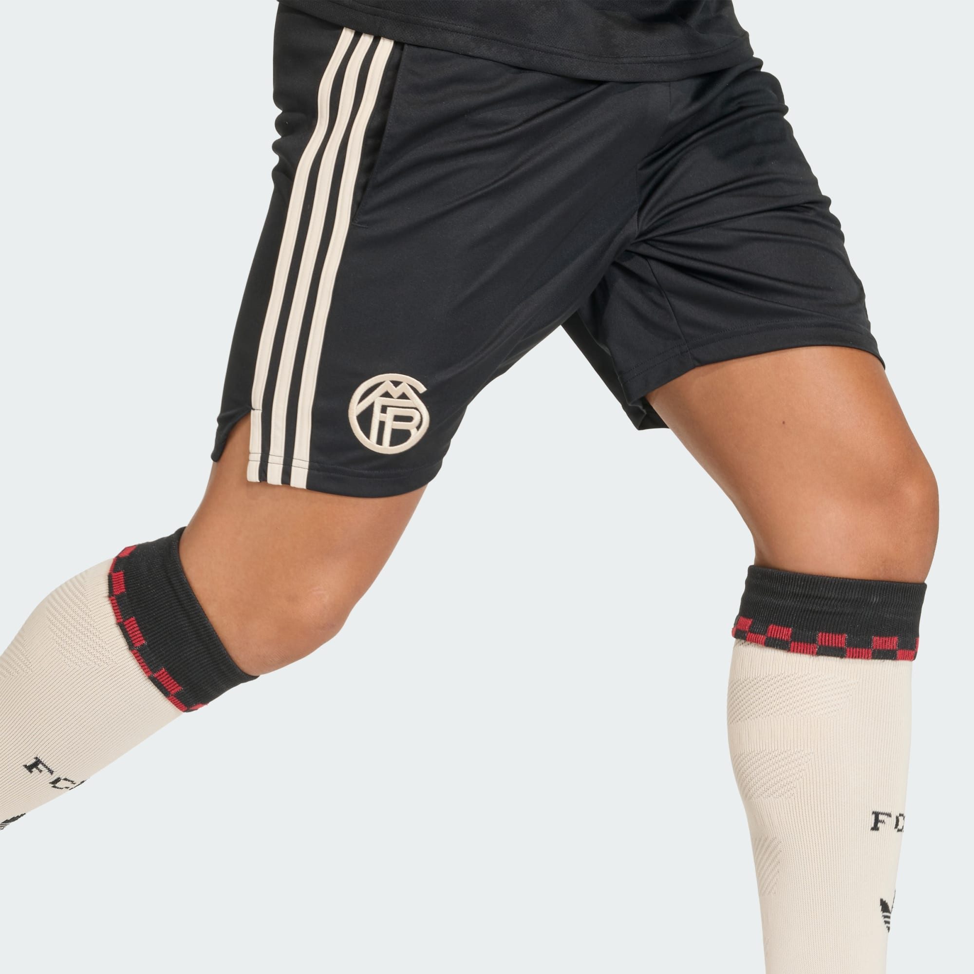 adidas Performance Shorts FC BAYERN MÜNCHEN 25/26 AUSWEICHSHORTS (1-tlg)