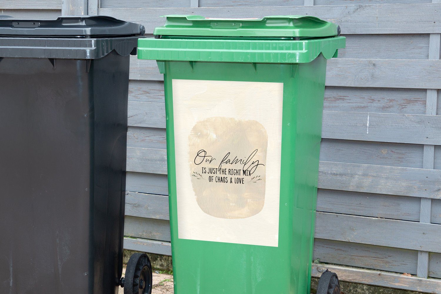 Zitate genau MuchoWow Mischung und Container, ist Abfalbehälter Wandsticker Familie (1 die richtige Unsere Mülleimer-aufkleber, Chaos St), Mülltonne, aus Sticker, -
