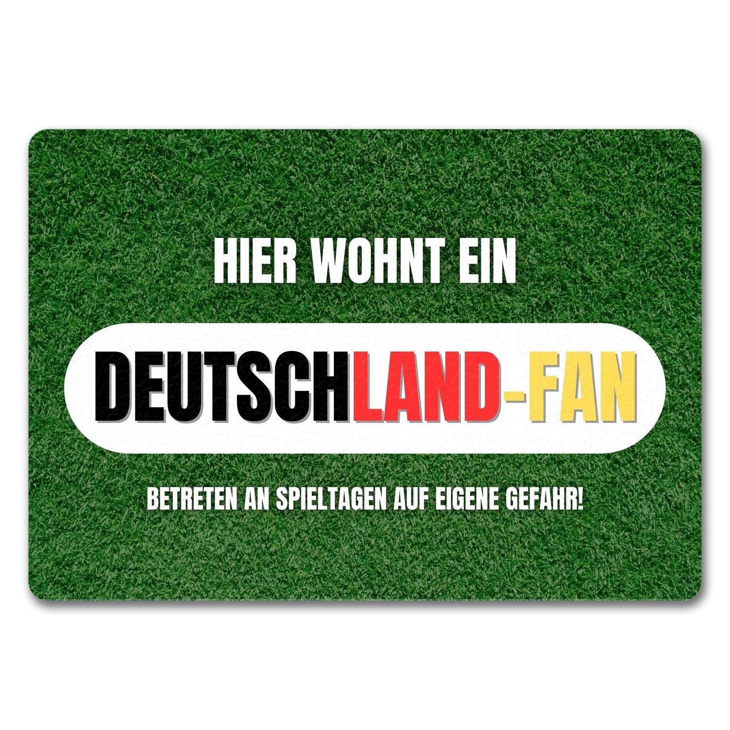 Fußmatte Hier wohnt ein Deutschland Fan Fußmatte in 35x50 cm ohne Rand mit auf