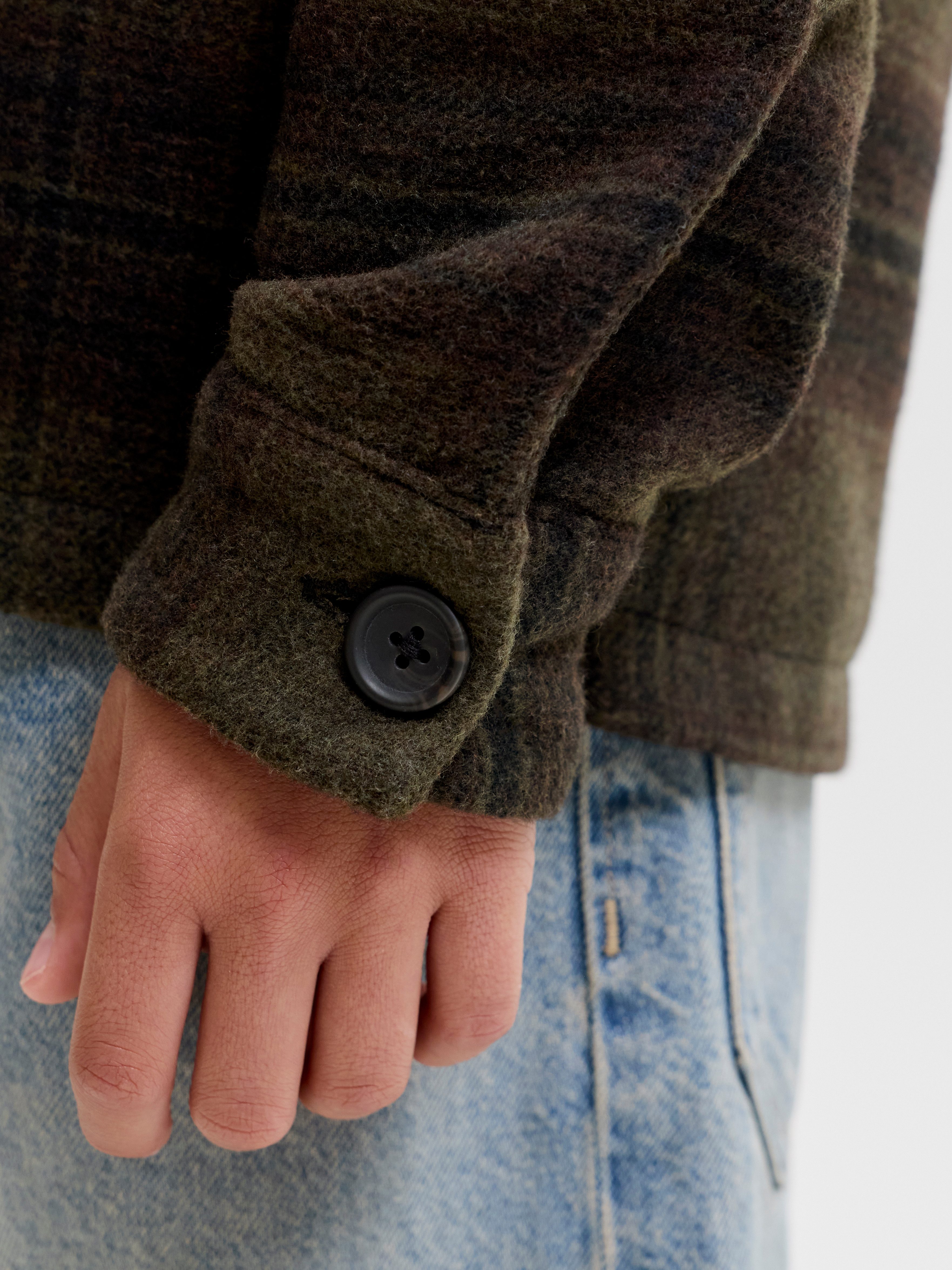 Jack & Jones Junior Langarmhemd JJESOHO OLLIE OVERSHIRT LS SN JNR Materialmix, locker geschnitten – Bild 3 von 5