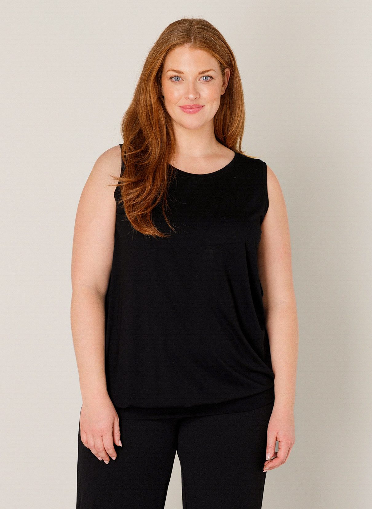 Base Level Curvy Longtop Yasmina Formgebendes Bündchen am Saum