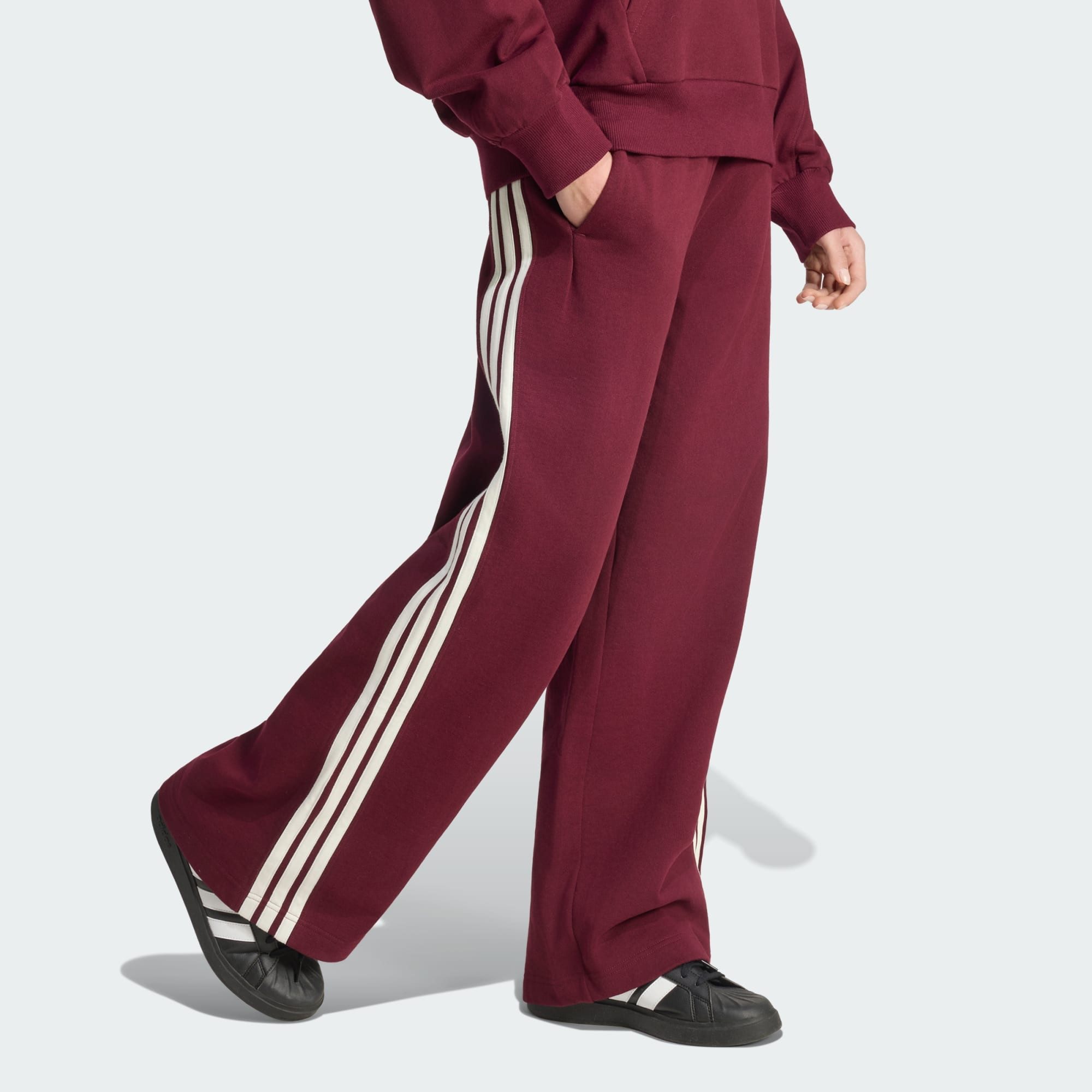 adidas Sportswear Jogginghose ADIDAS KIT 3-STREIFEN HOSE, WEIT GESCHNITTEN (1-tlg)
