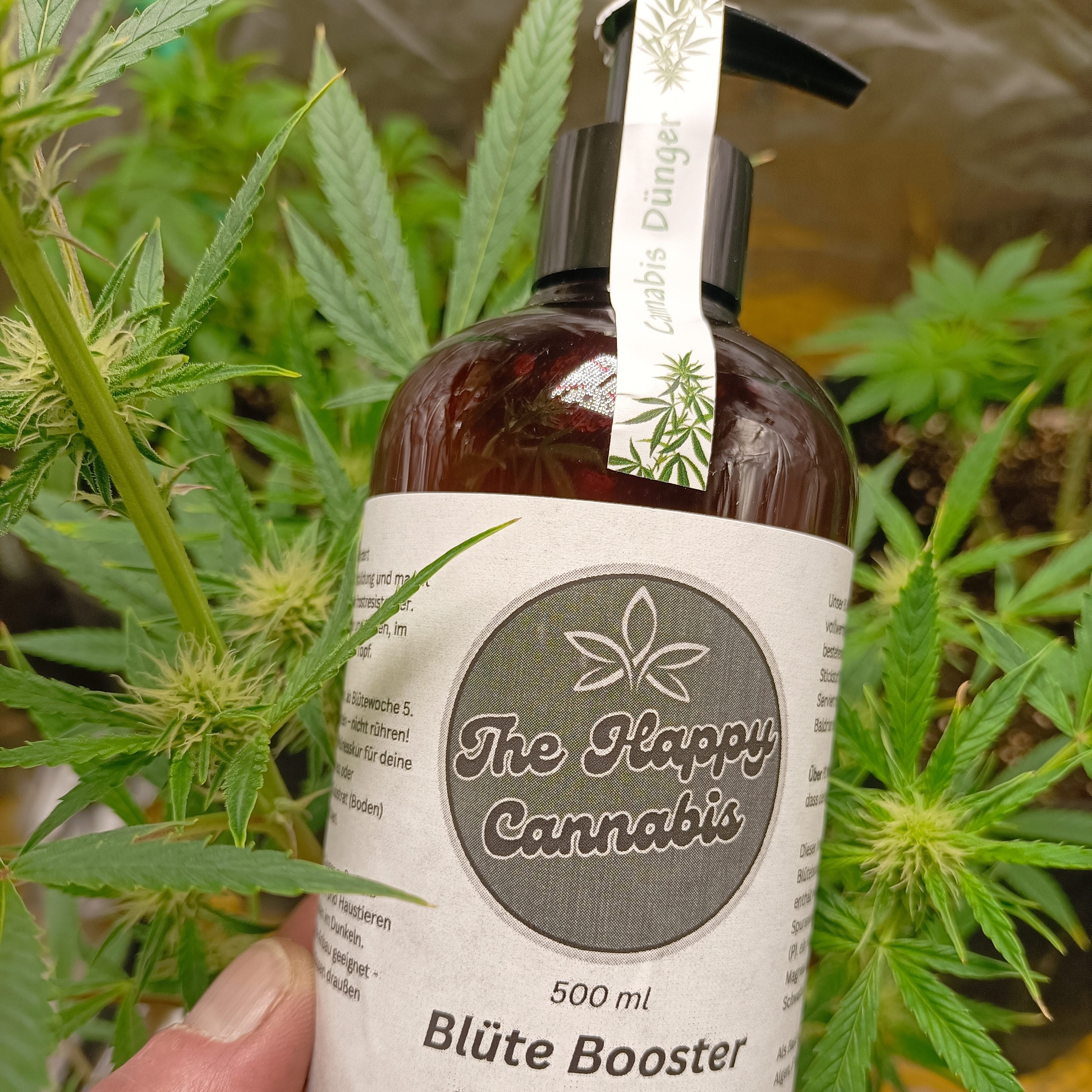 The Happy Cannabis Spezialdünger Organischer Blüte Booster 500 ml – Konzentrat, Pumpspender, Speziell für die Blüte- und Fruchtphase entwickelt
