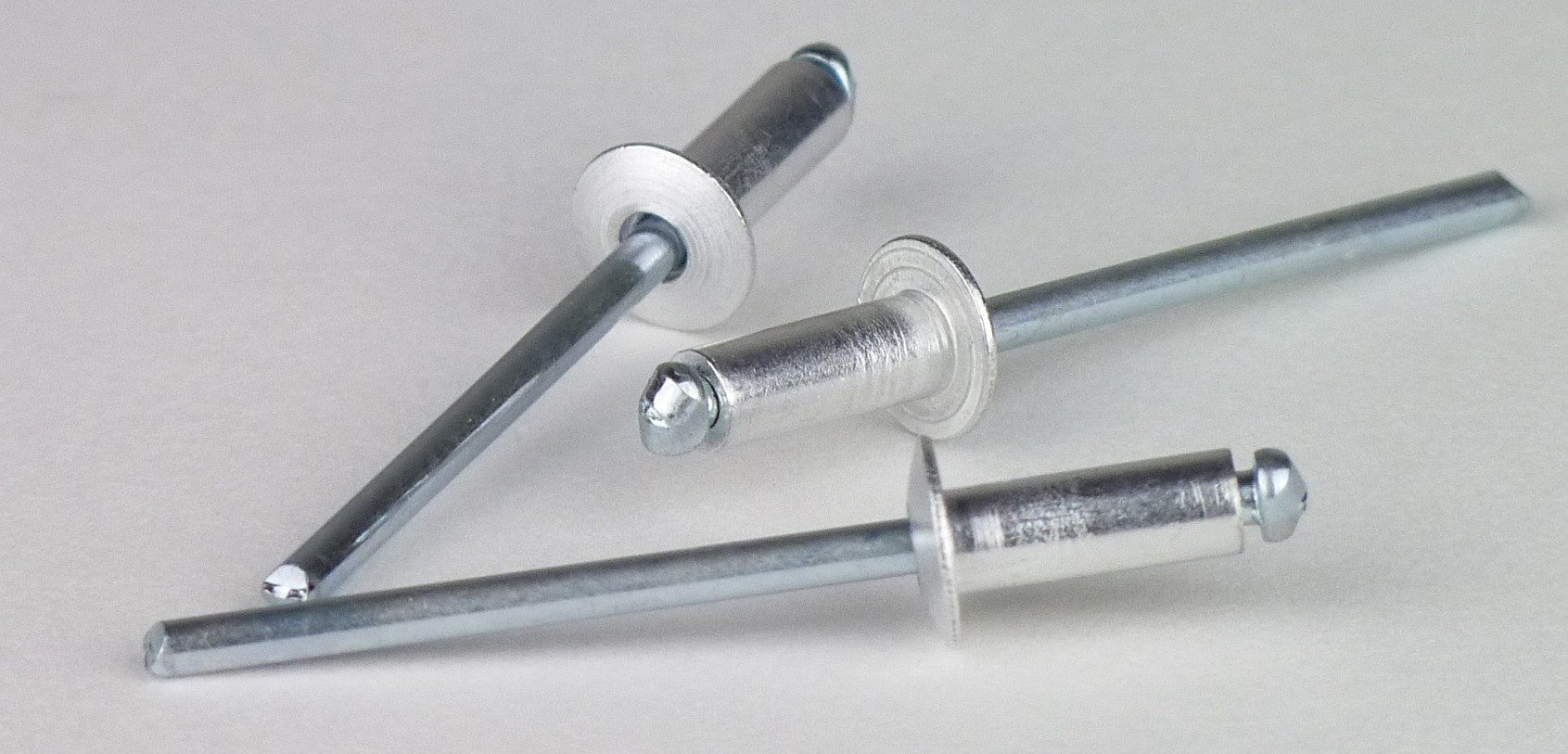 Qonnect Blindniete Blindniete Alu/Stahl verzinkt Flachrundkopf - 3,0x4,0 - Klemmbereich 0, (500 St)