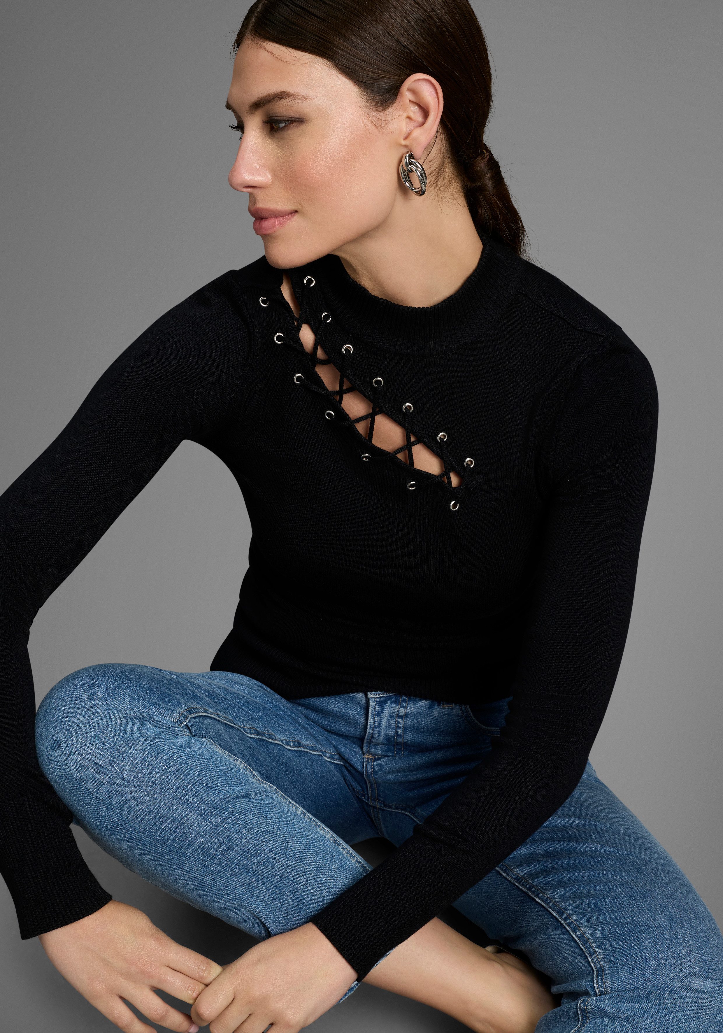 Melrose Stehkragenpullover mit Zier-Schnürung günstig online kaufen
