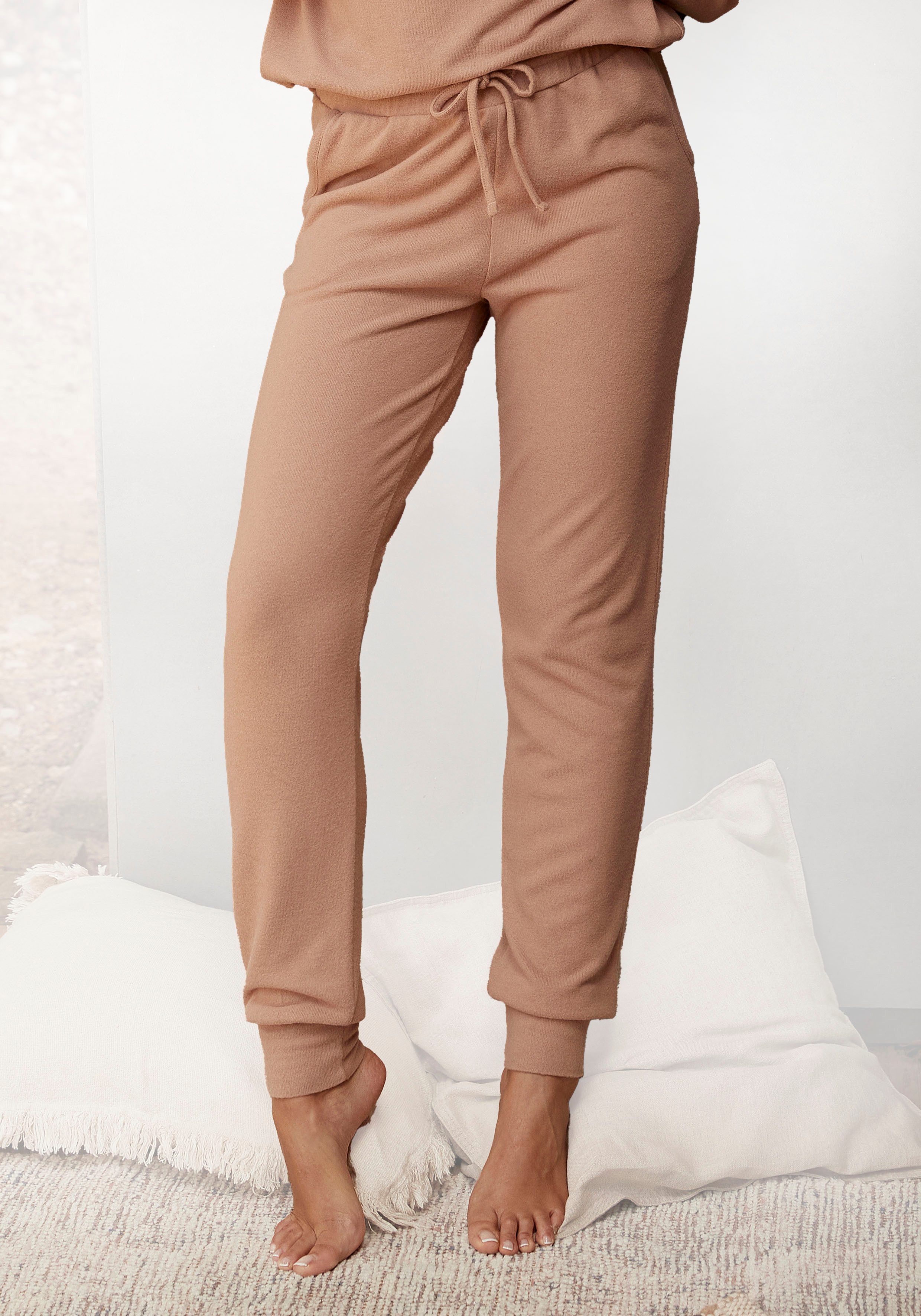 LASCANA Loungehose -Relaxhose mit seitlichen Taschen