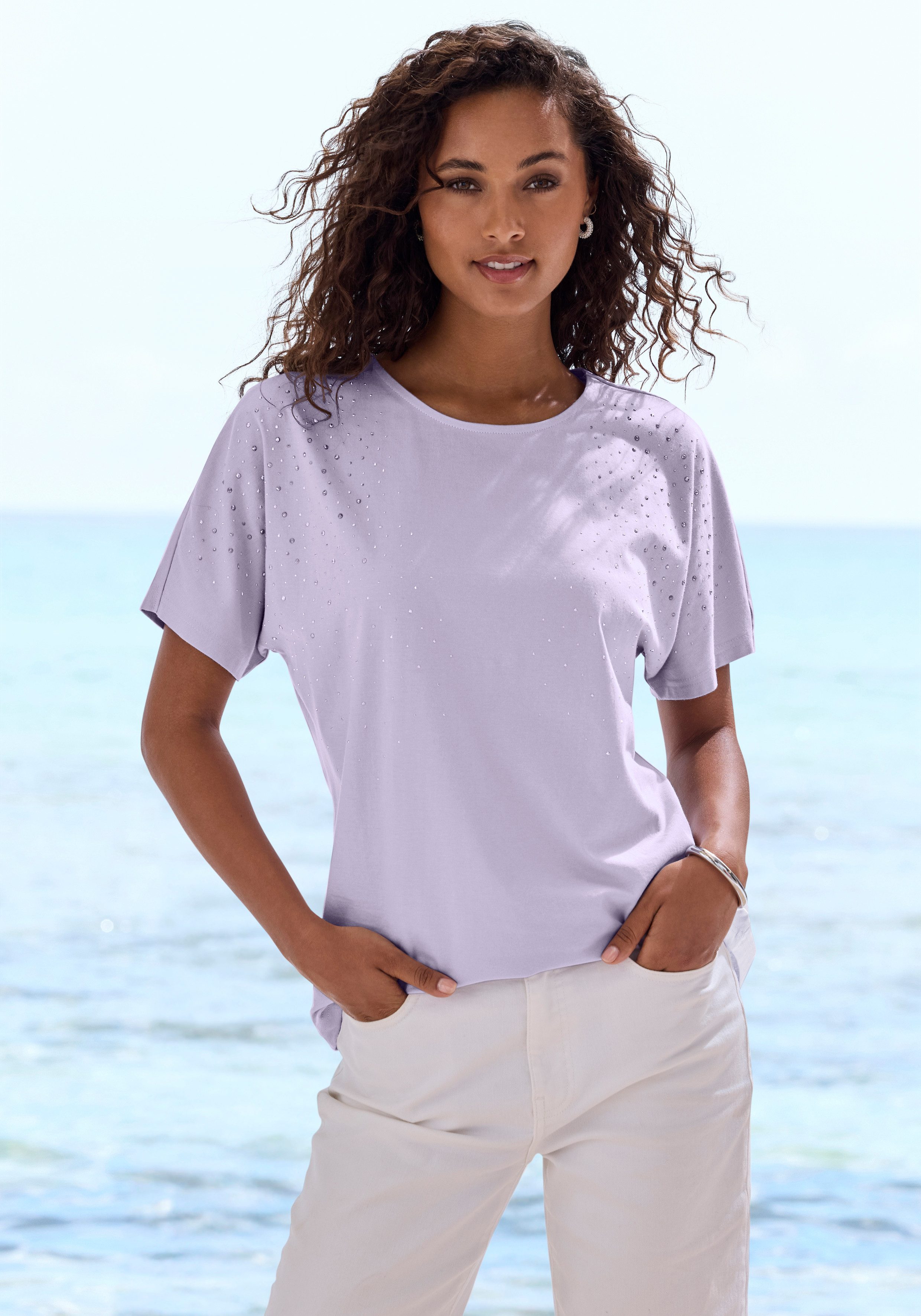 LASCANA Kurzarmshirt mit Glitzersteinen aus weichem Baumwoll-Viskose-Jersey, sommerlich leicht