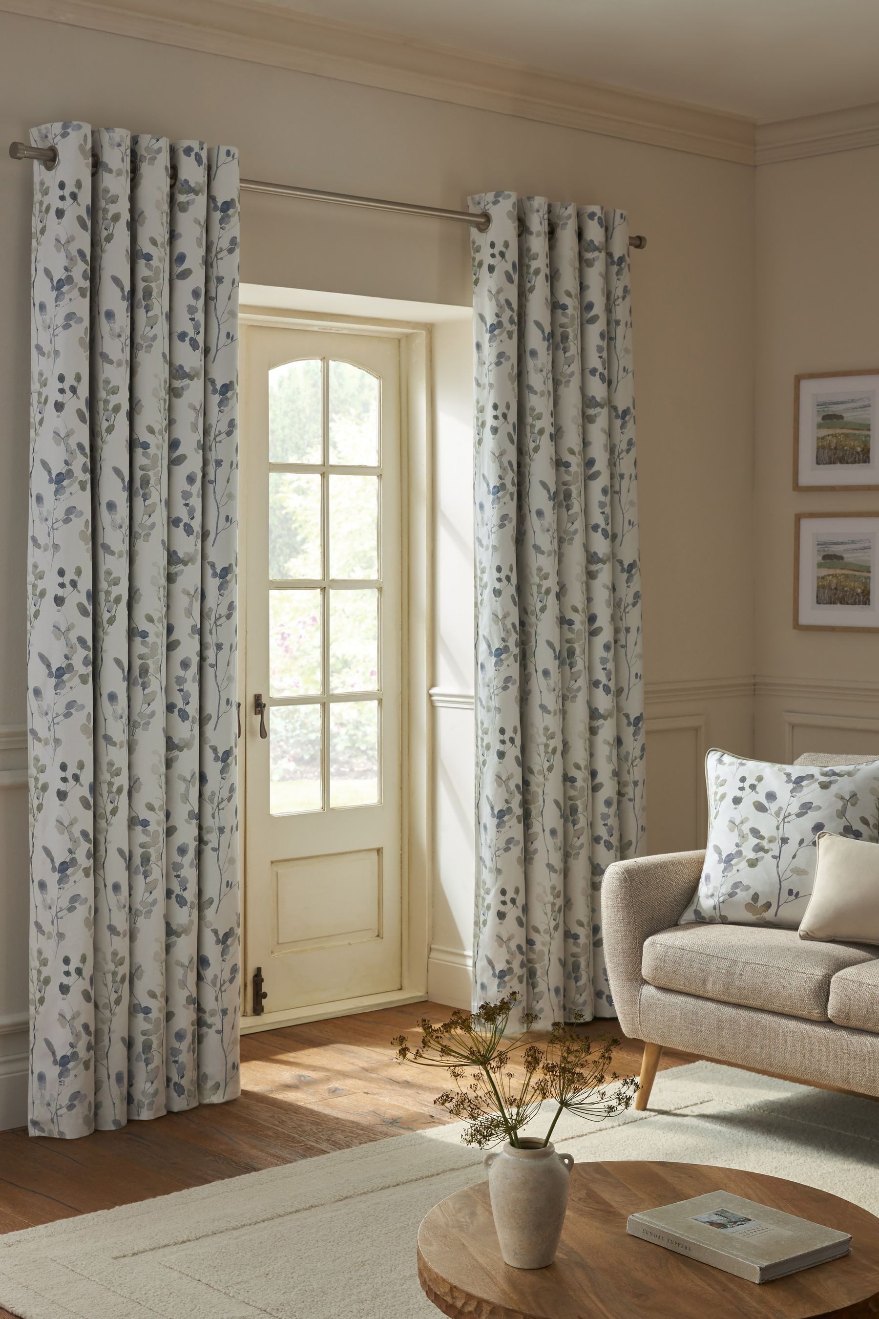 Next Verdunkelungsvorhang Thermo-Verdunklungsvorhänge mit Ösen Blumenmuster günstig online kaufen