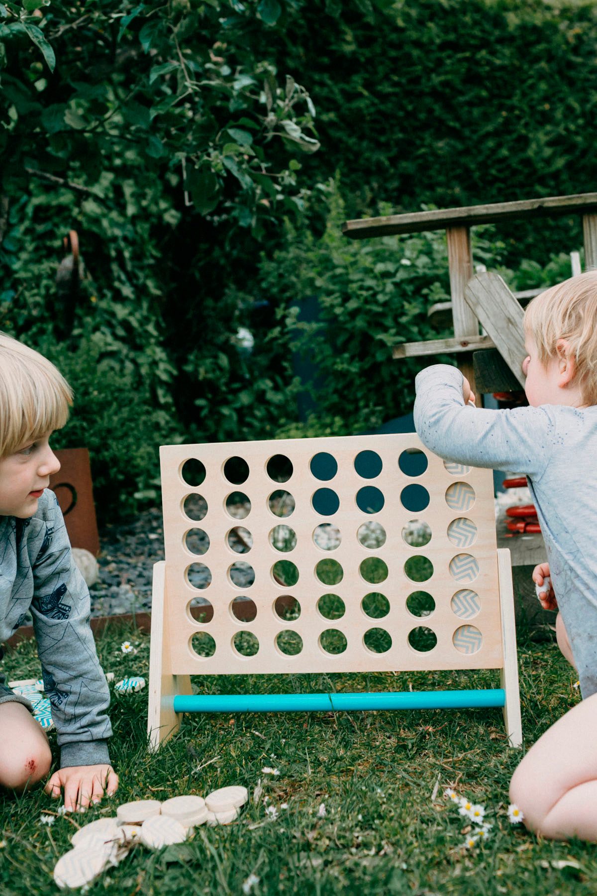 Small Foot Spiel Vier in einer Reihe XXL, Active, Kinderspiel