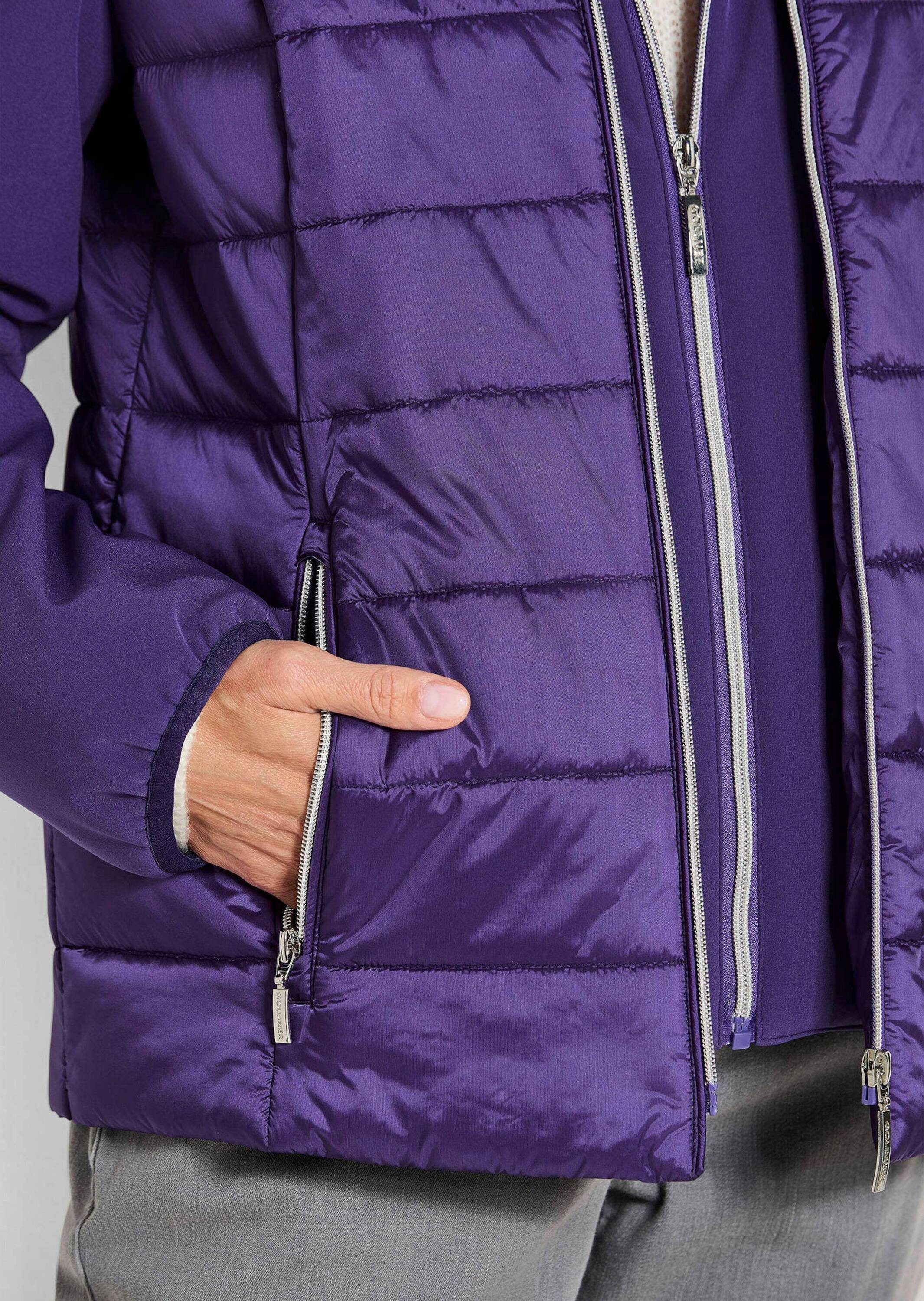 GOLDNER Outdoorjacke Sportive Steppjacke mit Kapuze Winterjacke mit Stehkragen, Reißverschlüssen, Taschen und Langarm