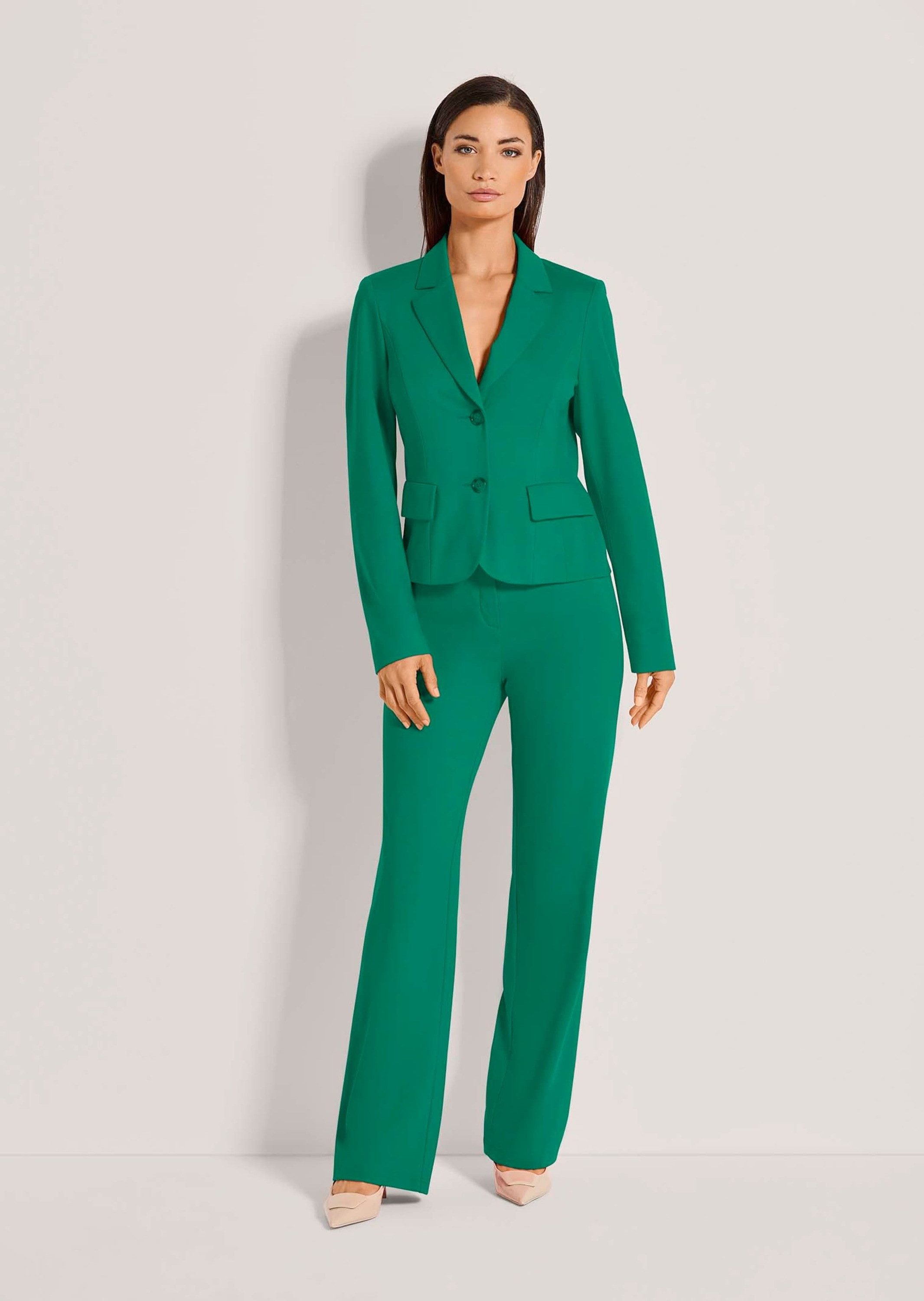 MADELEINE Kurzblazer Taillierter Jerseyblazer, Viskose Unifarbenes Design mit klassischem Reverskragen