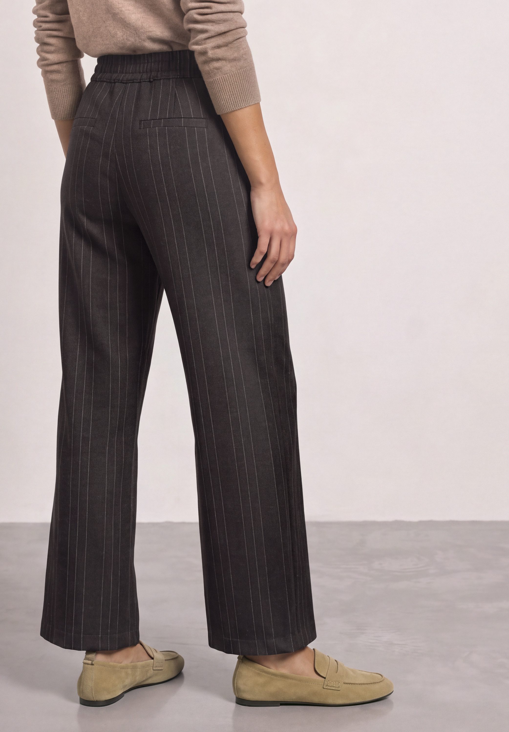 STREET ONE Stoffhose Style Amalia mit Streifen und Schnalle