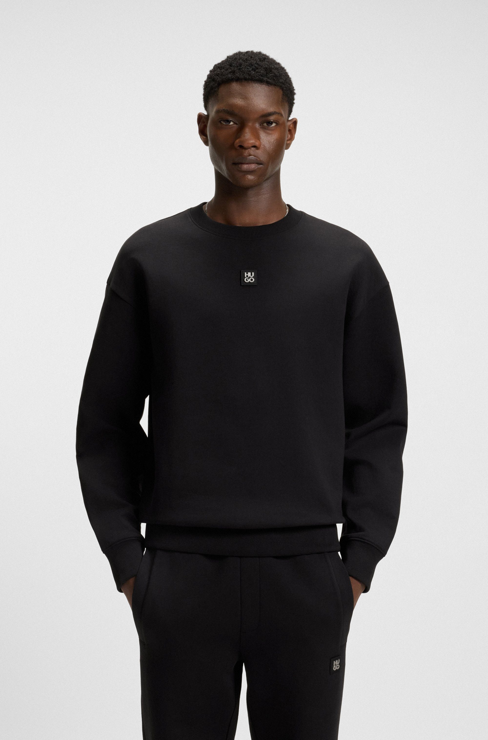 HUGO Sweatshirt Dettil Metal Logo Relaxed Fit, Premium Serie, Soft Finish Innen