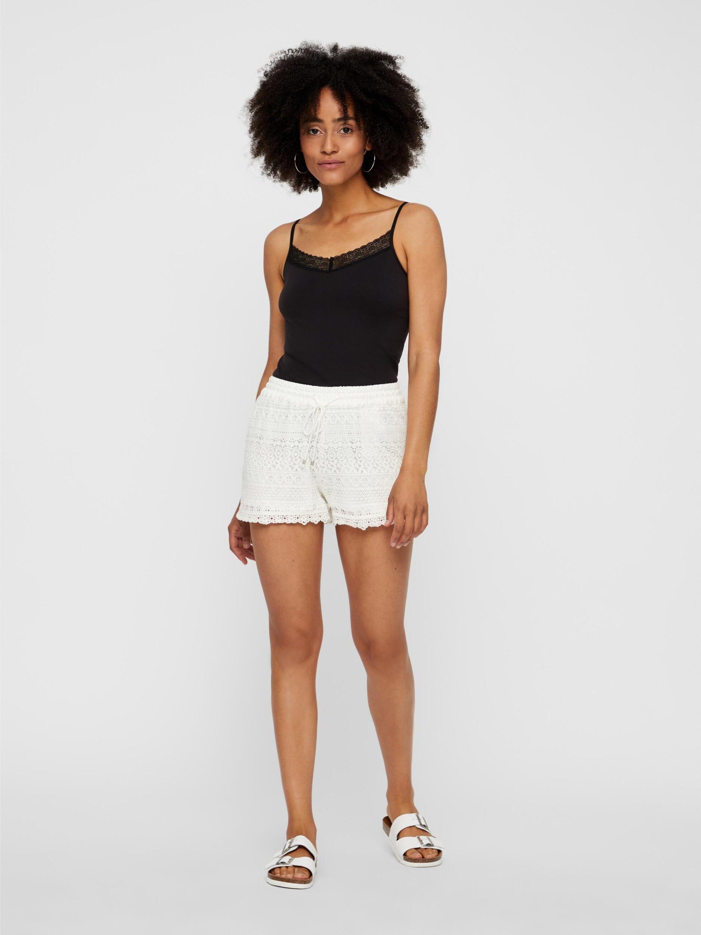 Vero Moda Shorts Honey (1-tlg) Spitze, Drapiert/gerafft