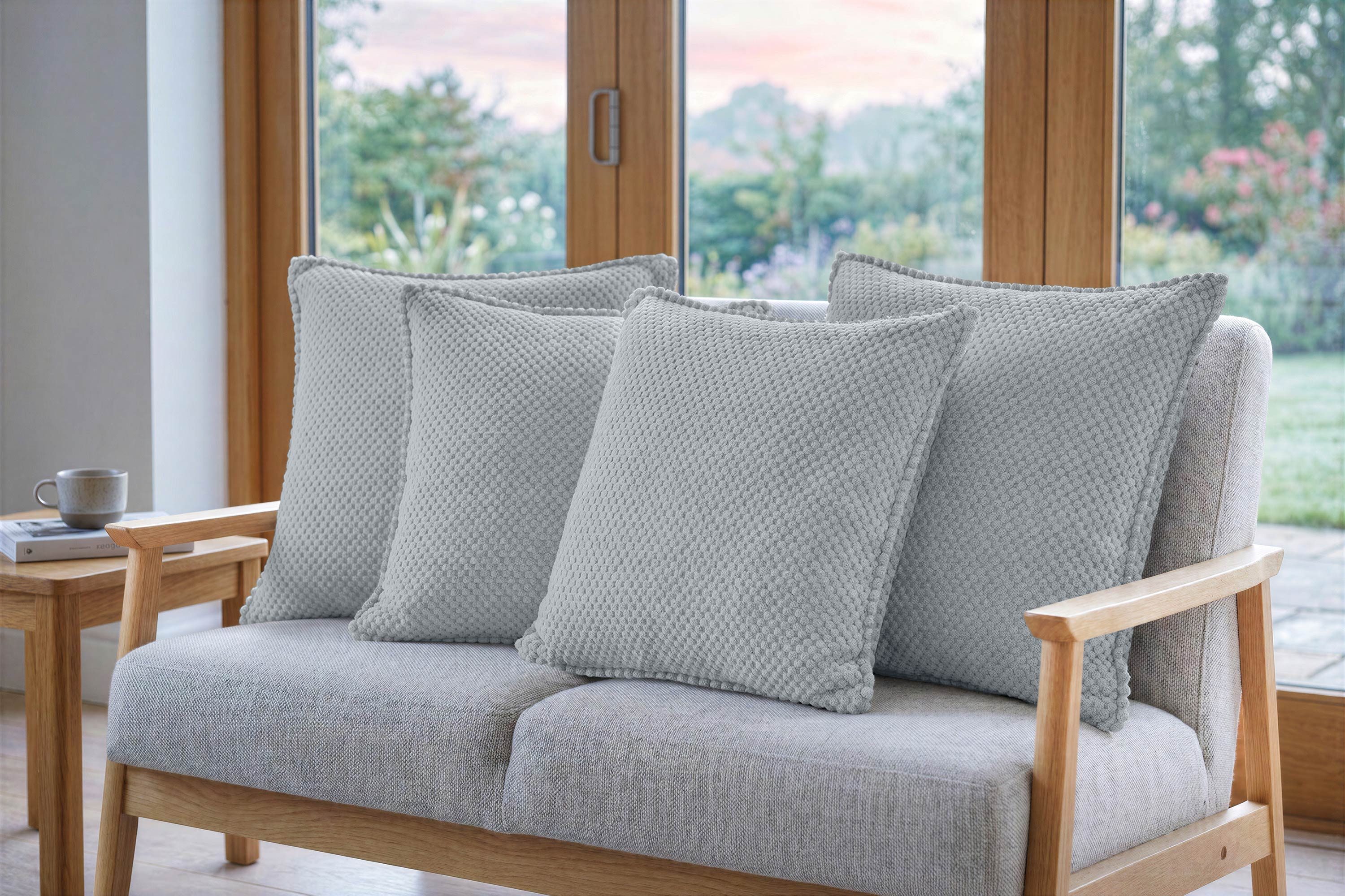Amilian Dekokissen 4er Set Dekokissen mit Füllung, für Sofa Sessel und Bett geeignet pflegeleicht und waschbar