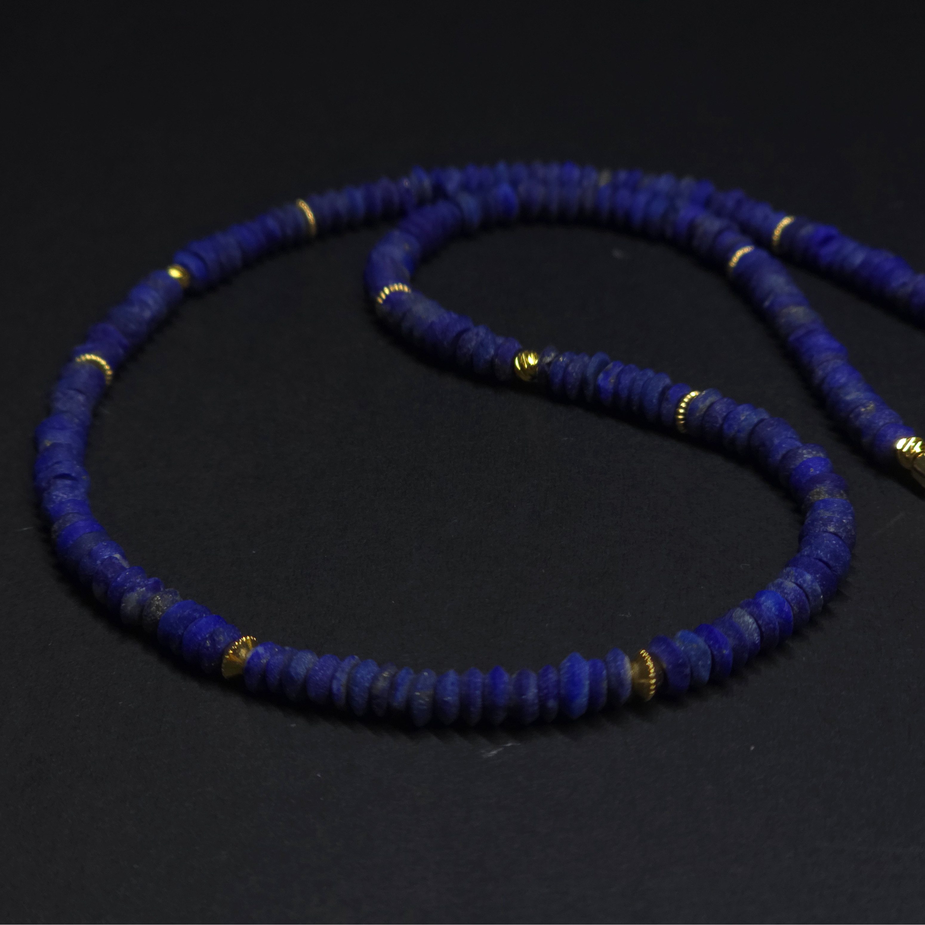 GOLDEN Charm-Kette Afghanischer Lapislazuli Halskette, 925 Silber vergoldeter Verschluss