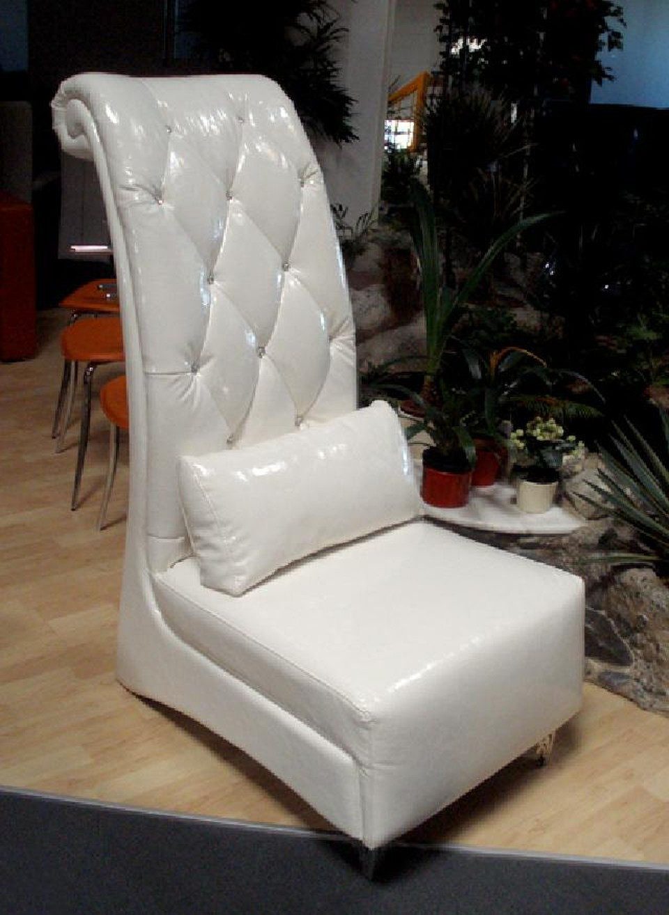 Xlmoebel Sessel Design Club Thron Lounge Sofa mit Kristallen und Kissen (Design Club Thron), Made in Europa