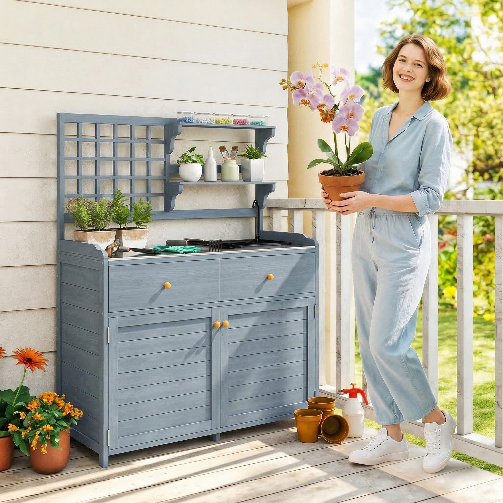 Outsunny Pflanztisch Geräteschrank aus Holz mit verzinkter Arbeitsplatte 2 Schubladen (Gärtnertisch, 1-St., Outdoor Gartenschrank), für Garten Balkon Terrasse 104x44x140 cm Hellgrau