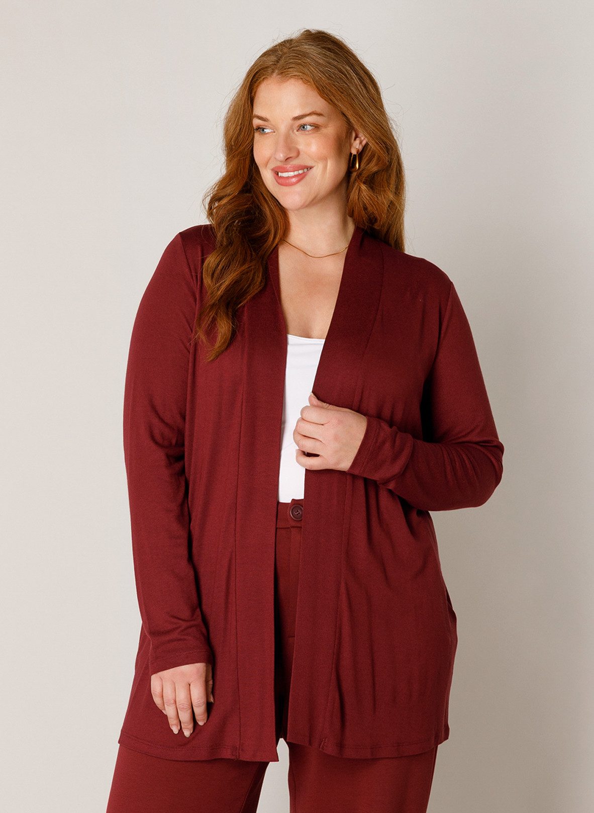 Base Level Curvy Strickjacke Große Größen