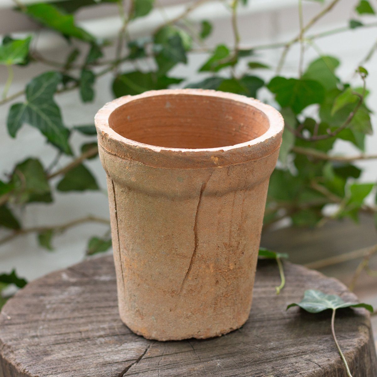 Wanddekoobjekt Handgefertigter Tontopf, Blumentopf für Kräuter, Pflanzgefäß