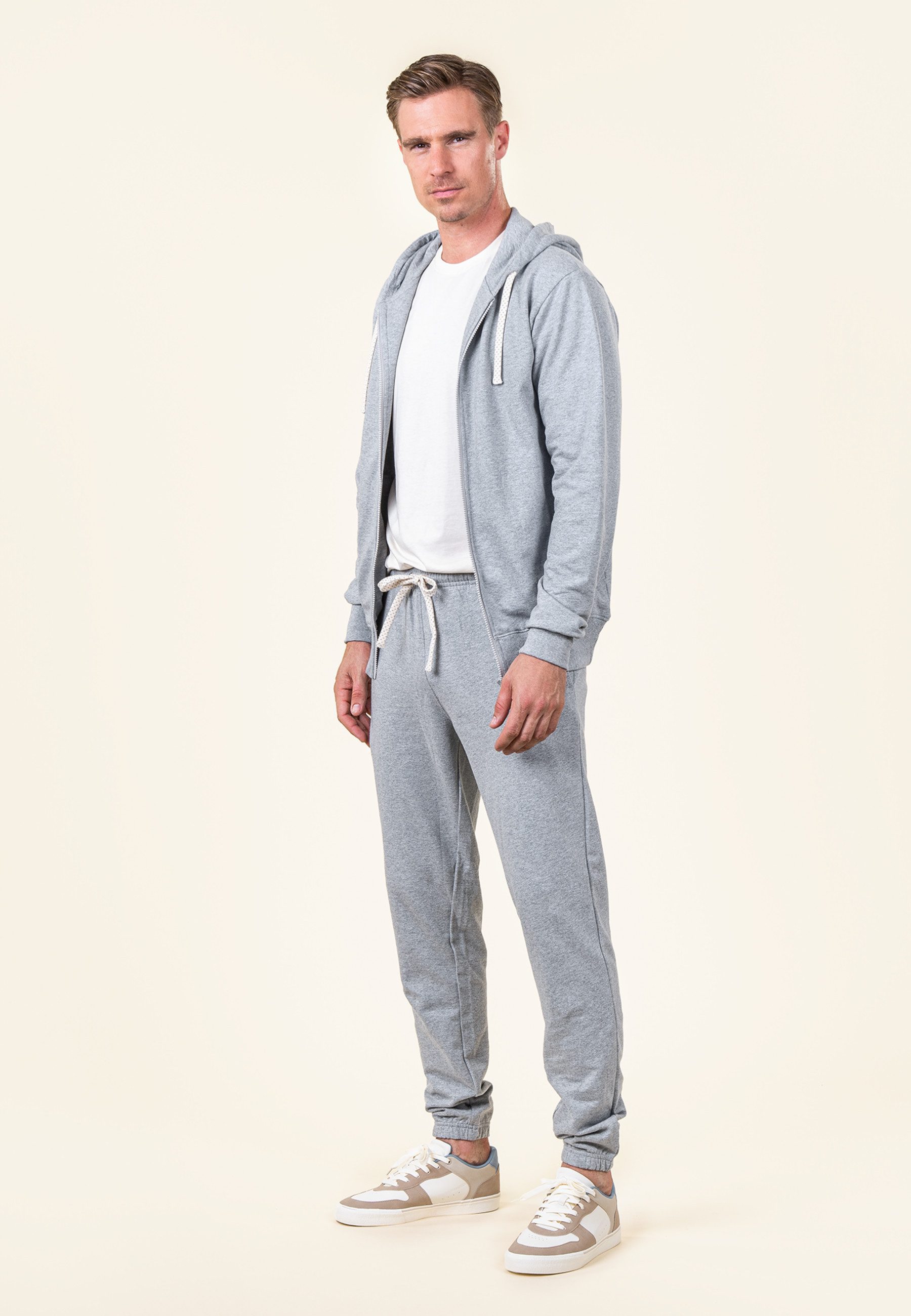 LIVING CRAFTS Kapuzensweatjacke CAMERON GOTS zertifiziert