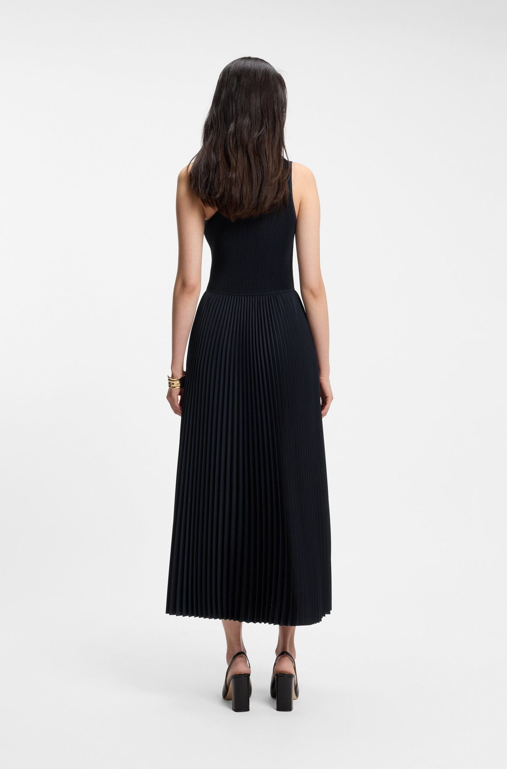 BOSS Jerseykleid Foki mit One-Shoulder-Design (1-tlg)