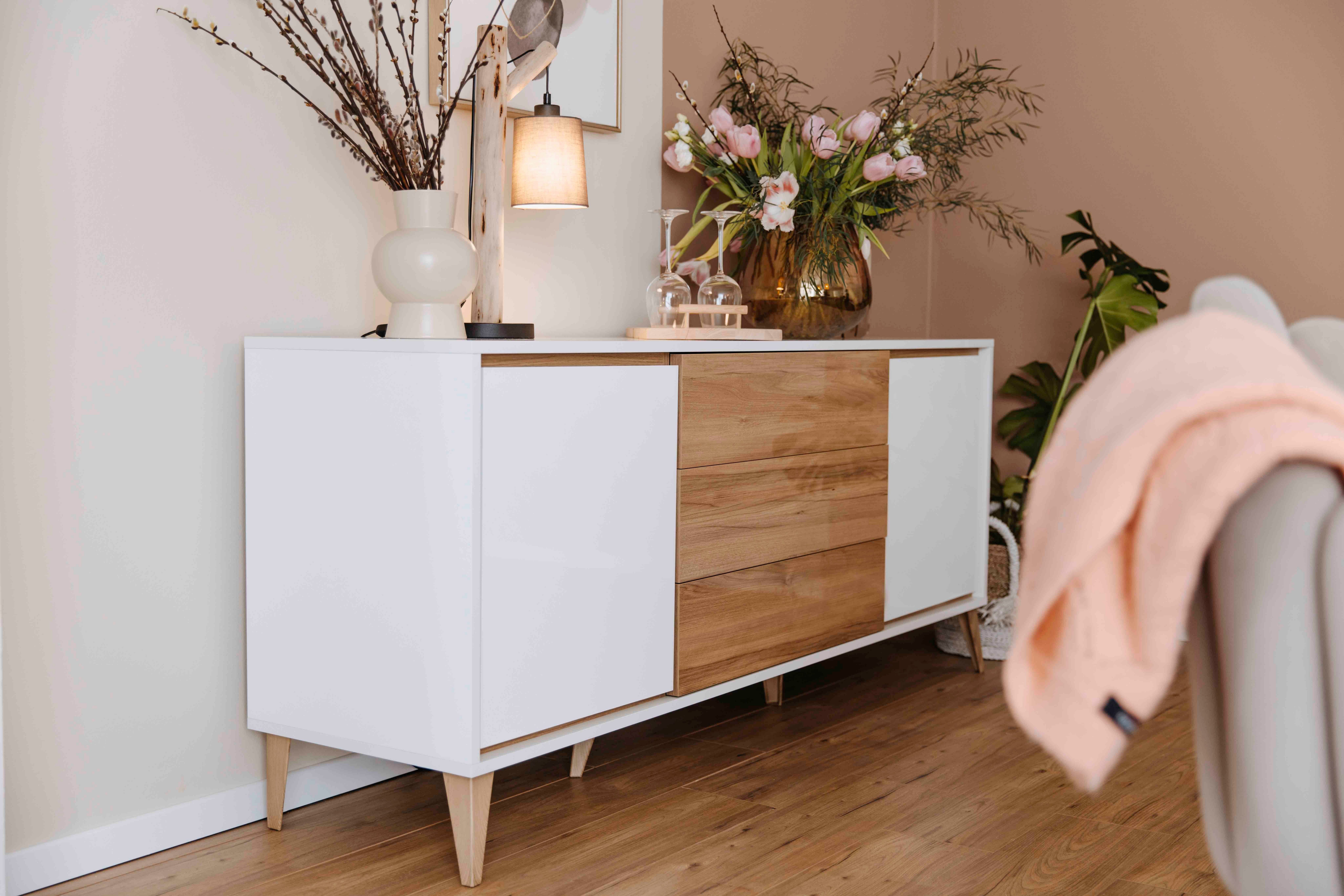 OTTO home Kommode Vida (H/B/T): 78/180/47cm), UV lackiert, hochglänzend, Soft-Close und Push-to-open Funktion