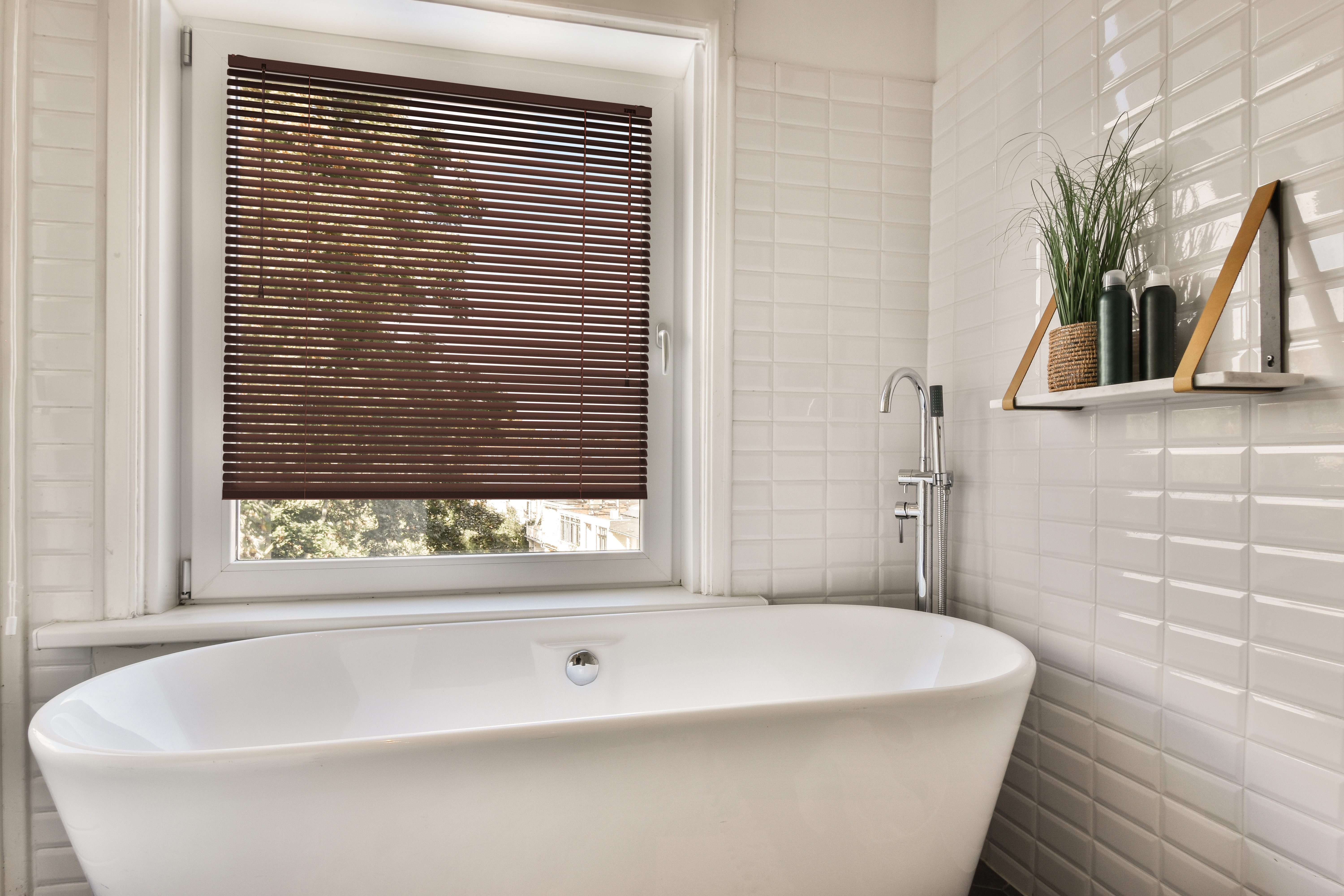 Sonello Jalousie Klemmfix ohne u. mit Bohren 30cm x 100cm Braun Aluminium Jalousette, Klemmfix, Inkl. Halterung für Decken- u. Wandmontage Alu Jalousie Fenster  – Bild 4 von 5