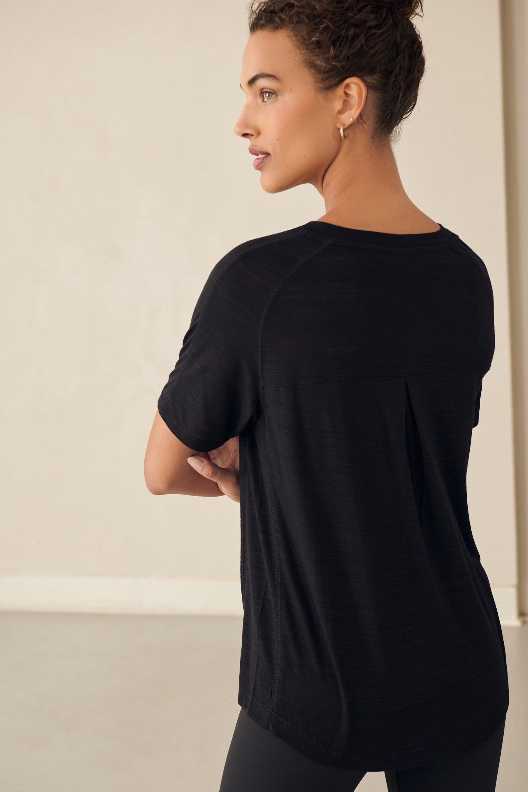 Next Trainingsshirt Leichtes Sport-T-Shirt mit Rundhalsausschnitt günstig online kaufen