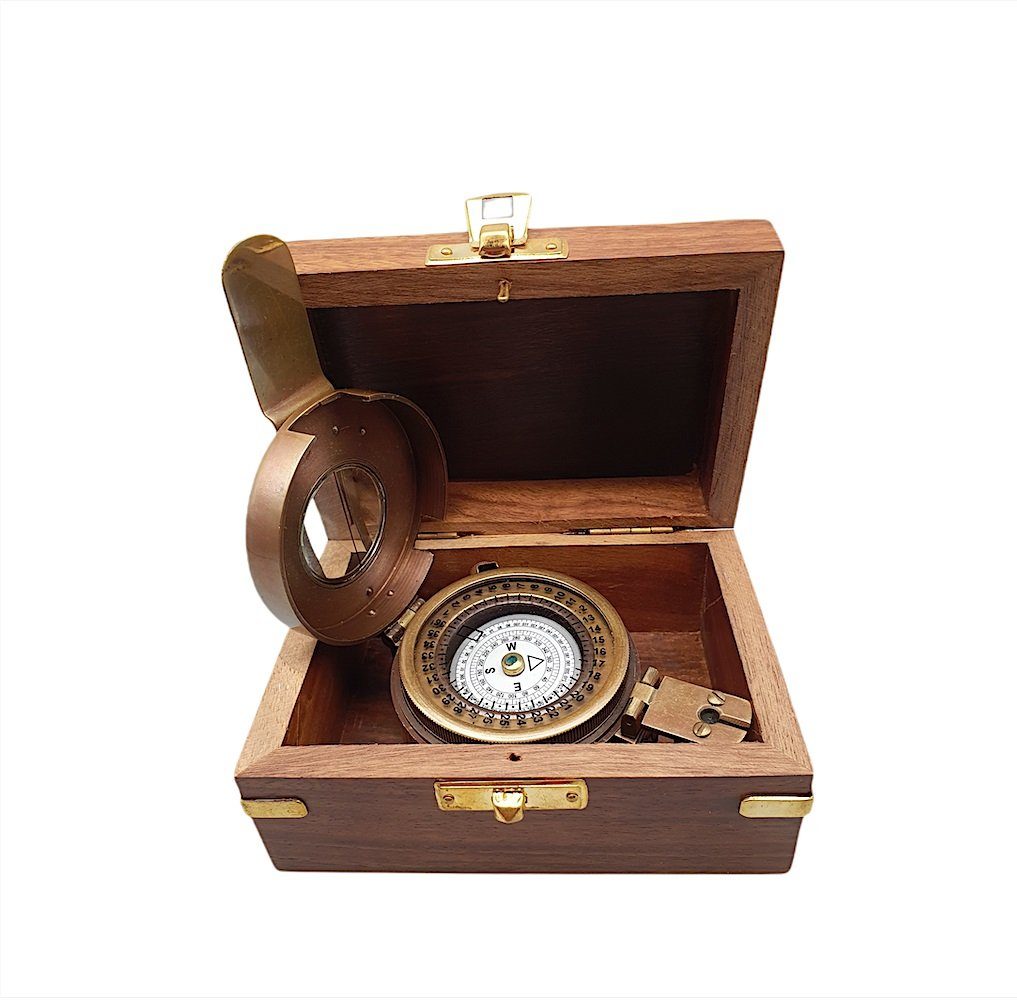 Linoows Dekoobjekt Kompass, Peil- und Marschkompass, Scheibenkompass, In  einer Holzbox