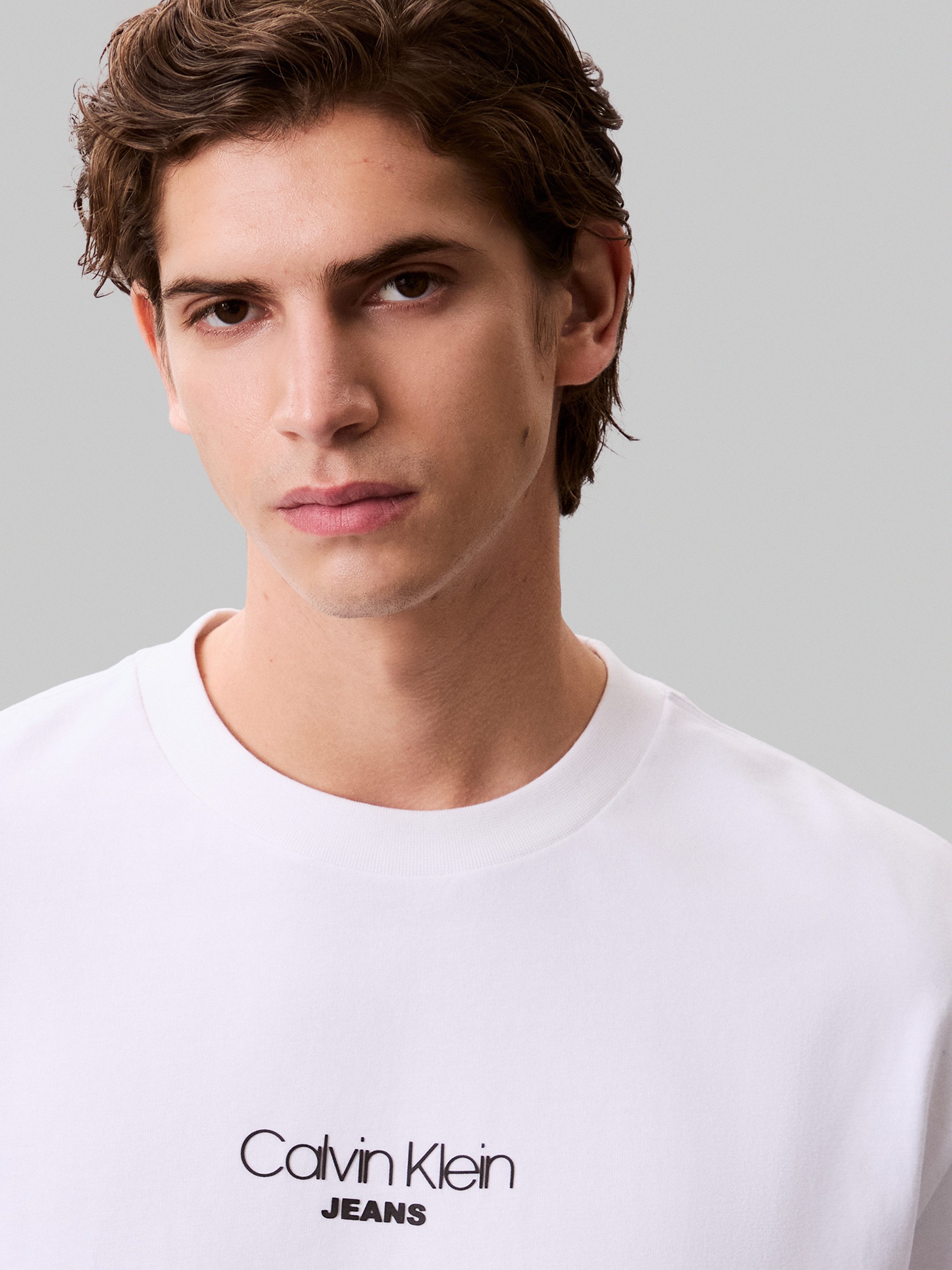 Calvin Klein Jeans T-Shirt Relaxed Fit, Rundhalsausschnitt, Logoprint – Bild 4 von 5