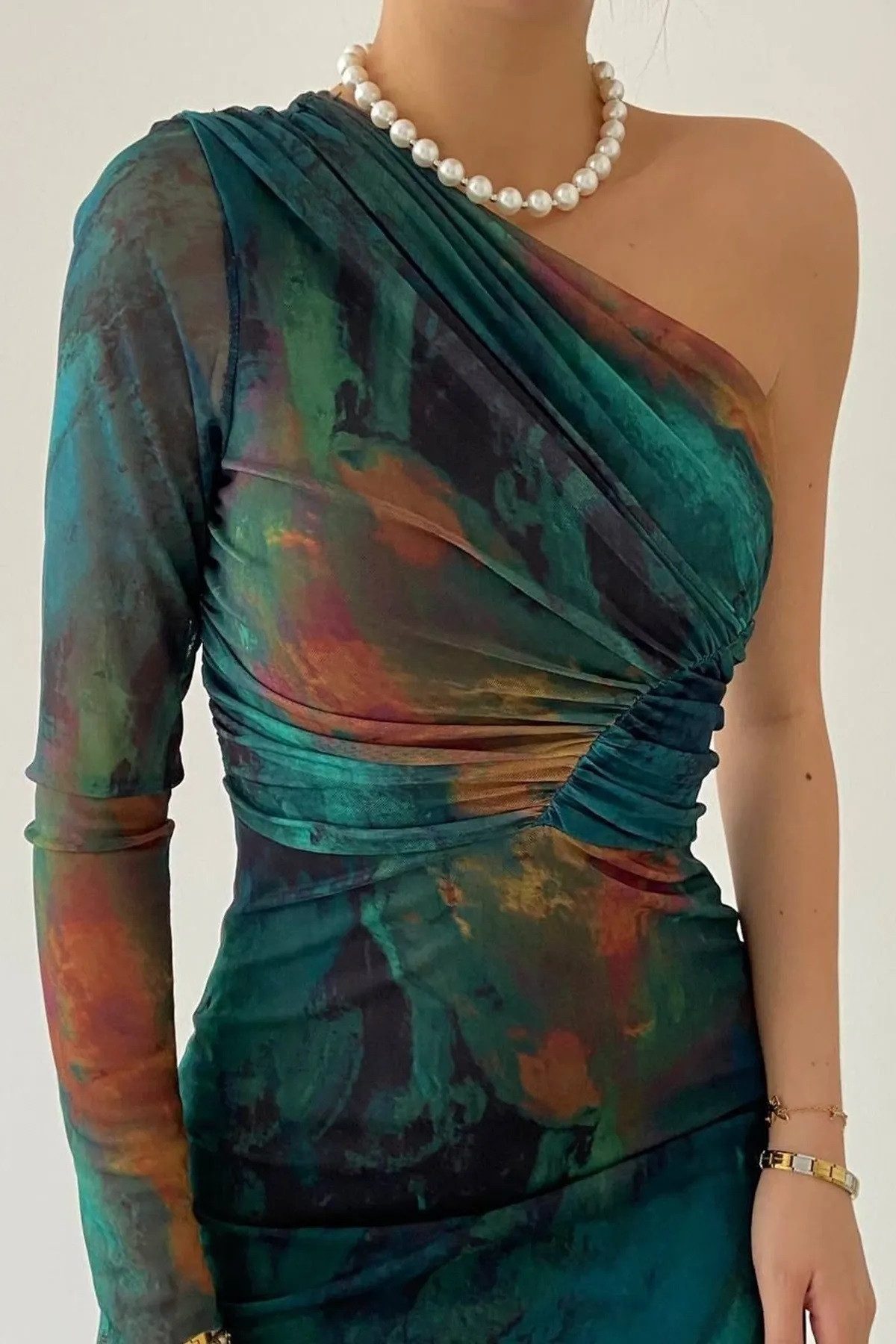 WOMAN VISION Midikleid Trägerloses Midikleid mit einem Ärmel und Digitaldruck