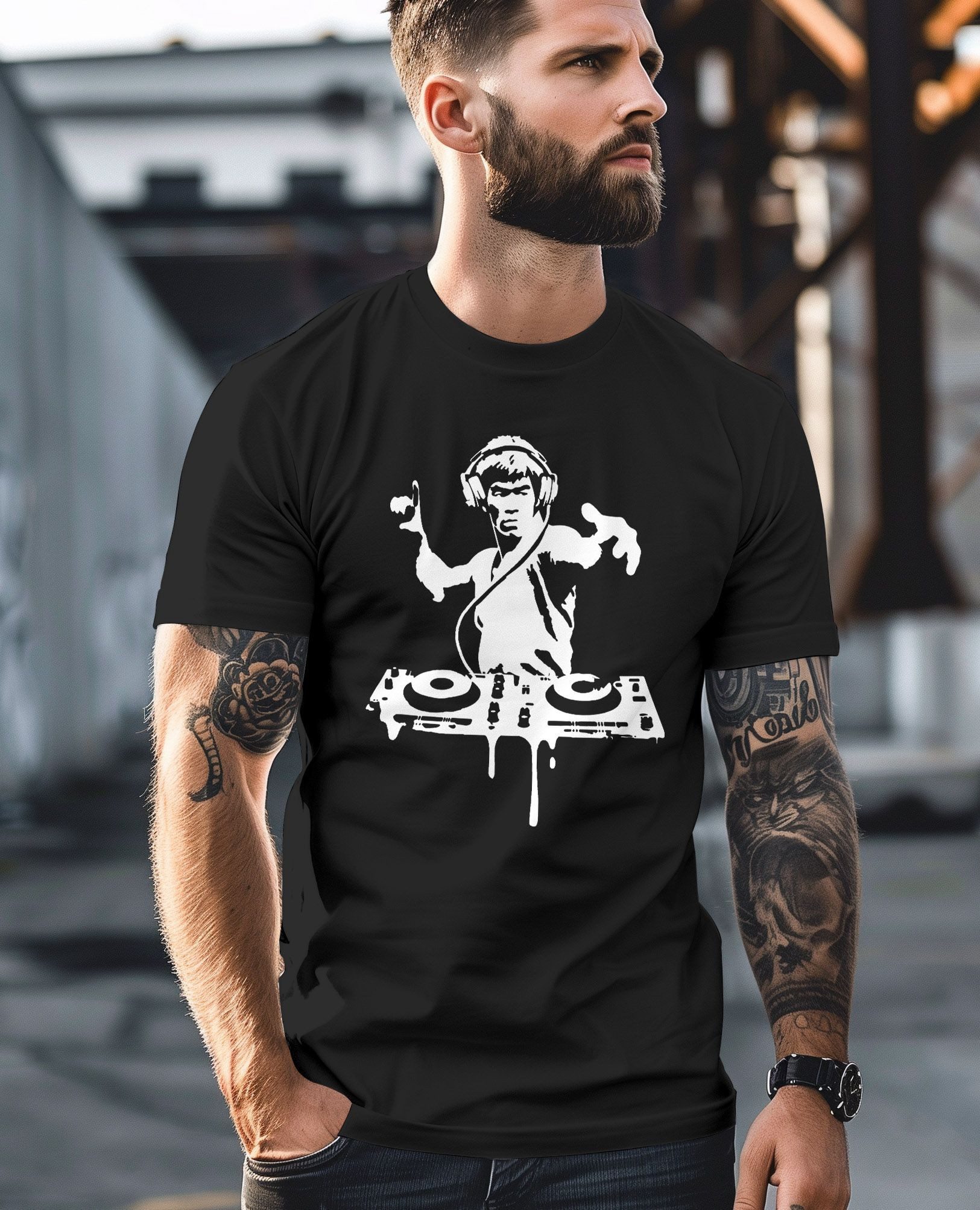 Neverless Print-Shirt Herren T-Shirt Techno DJ Bruce Lee Parodie Printshirt Tanzen mit Print – Bild 4 von 5