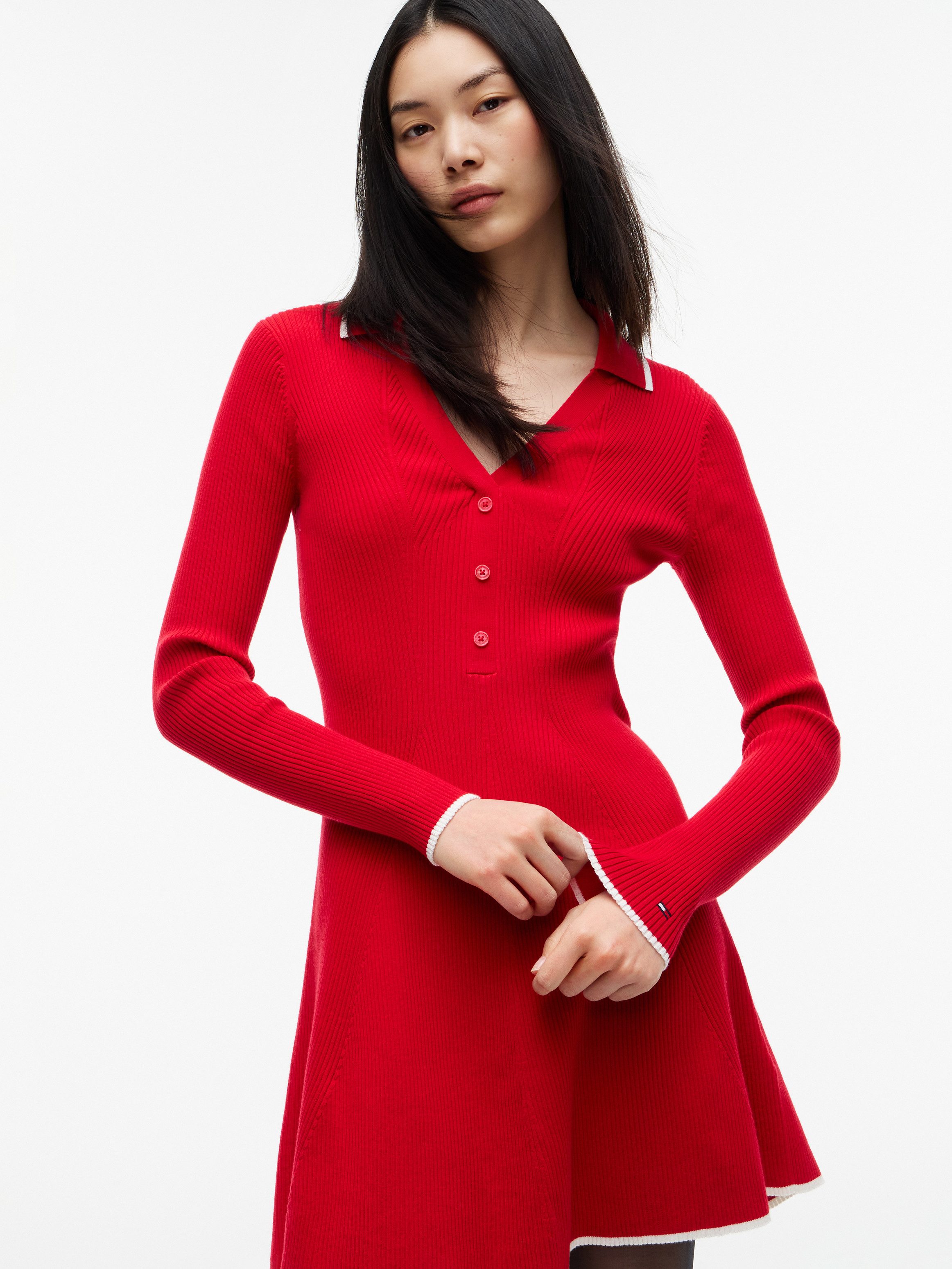 Tommy Jeans Sweatkleid TJW SWEATER FLARE POLO DRESS Baumwollmischung, in ausgestellter Form