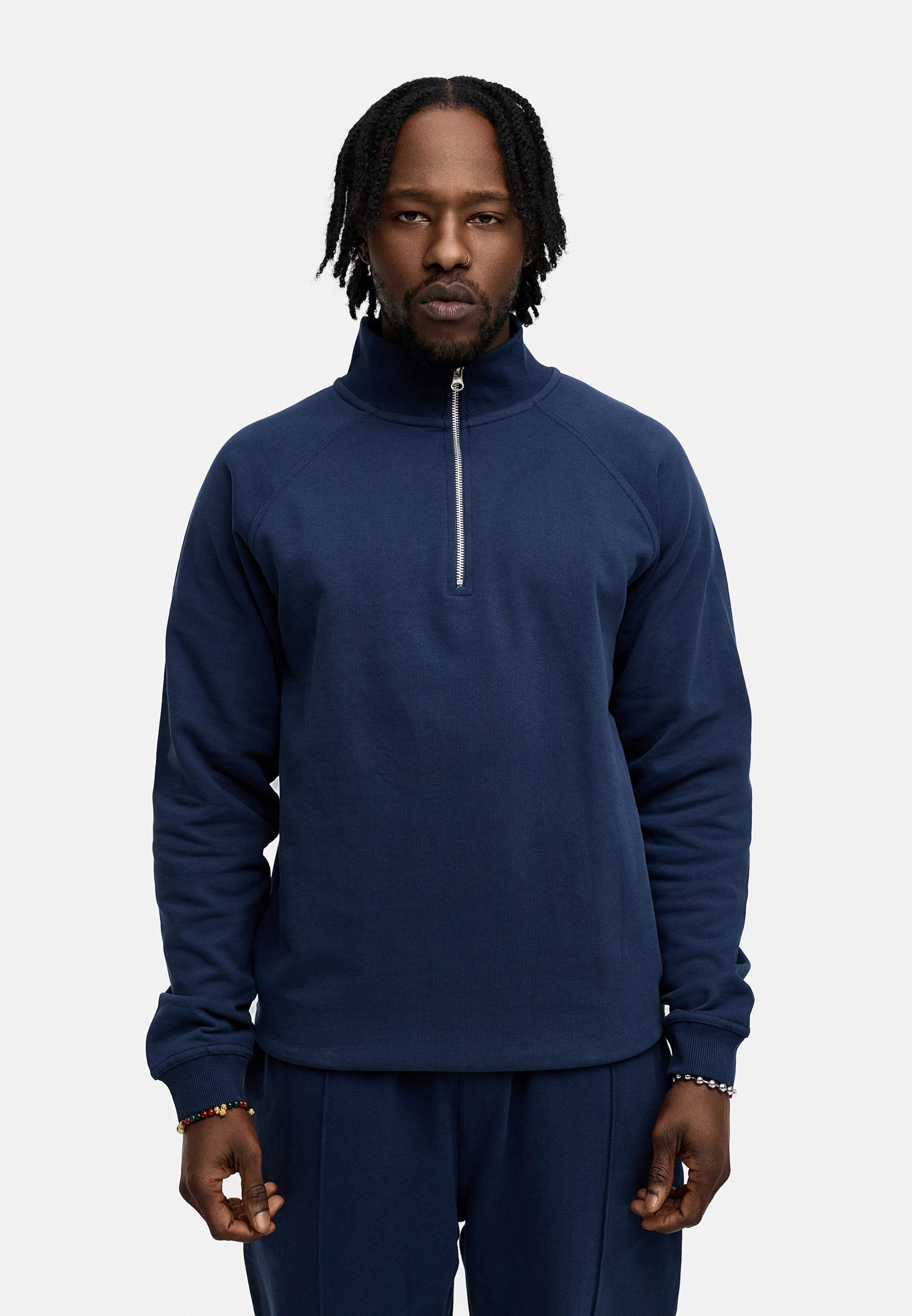 BEHYPE STUDIOS Sweatshirt IM OVERSIZE FIT, HALF-ZIP Herren lockerer Sweater mit Stehkragen