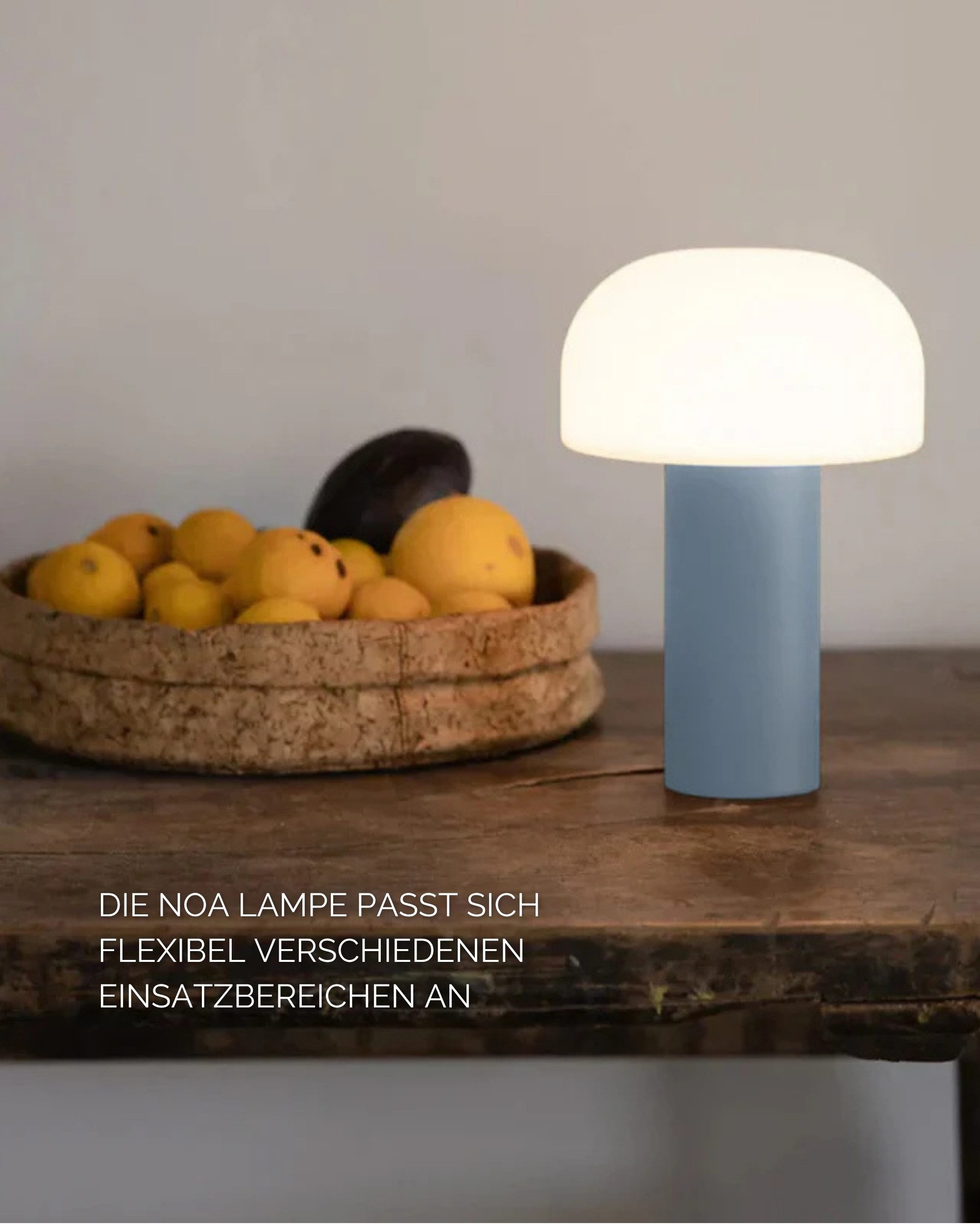 LUUK Studio LED Tischleuchte, LED fest integriert, warmweiß (2700 Kelvin), wiederaufladbarer Akku, für drinnen & draußen, modernes Design
