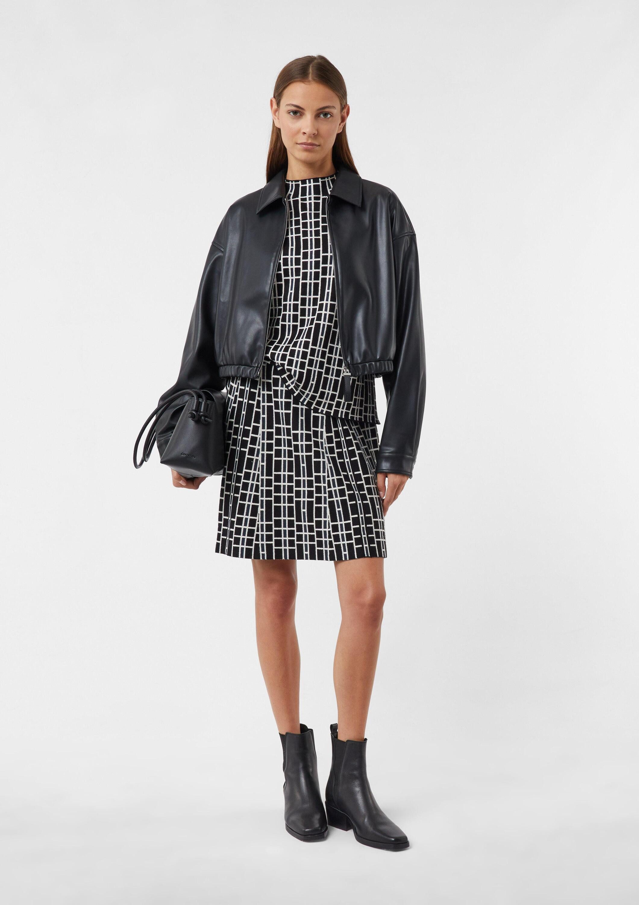 comma Kurzarmpullover Strickpullover Grafischer Jacquard-Strickpullover