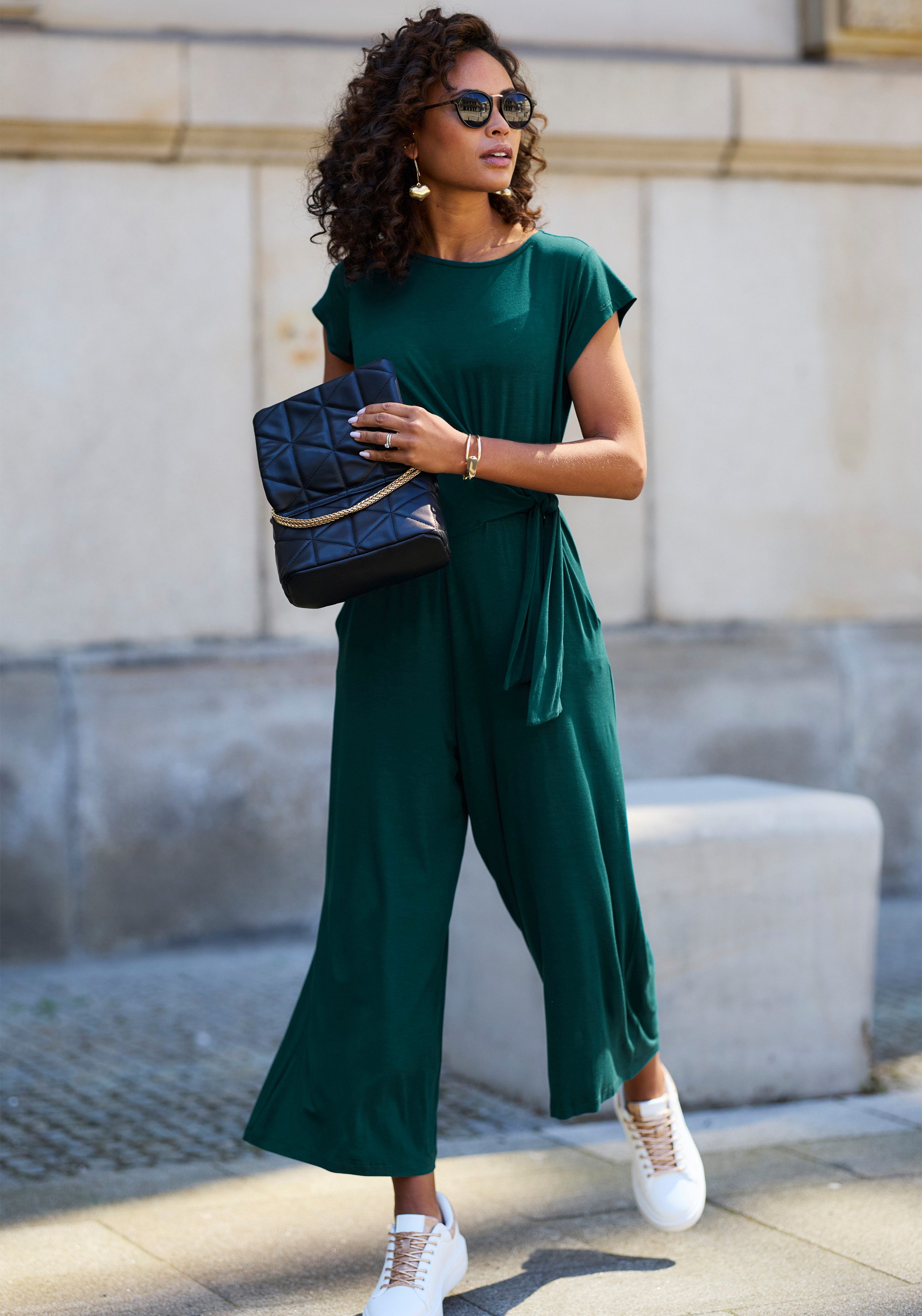 LASCANA Culotte-Overall mit Knotendetail in der Taille, femininer Jumpsuit, festlich