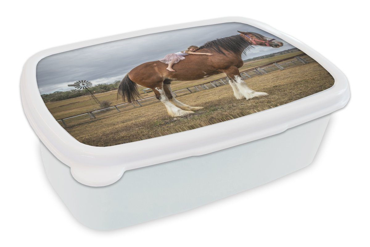 MuchoWow Lunchbox Pferd - Mädchen - Wiese, Kunststoff, (2-tlg), Brotbox für Kinder und Erwachsene, Brotdose, für Jungs und Mädchen weiß