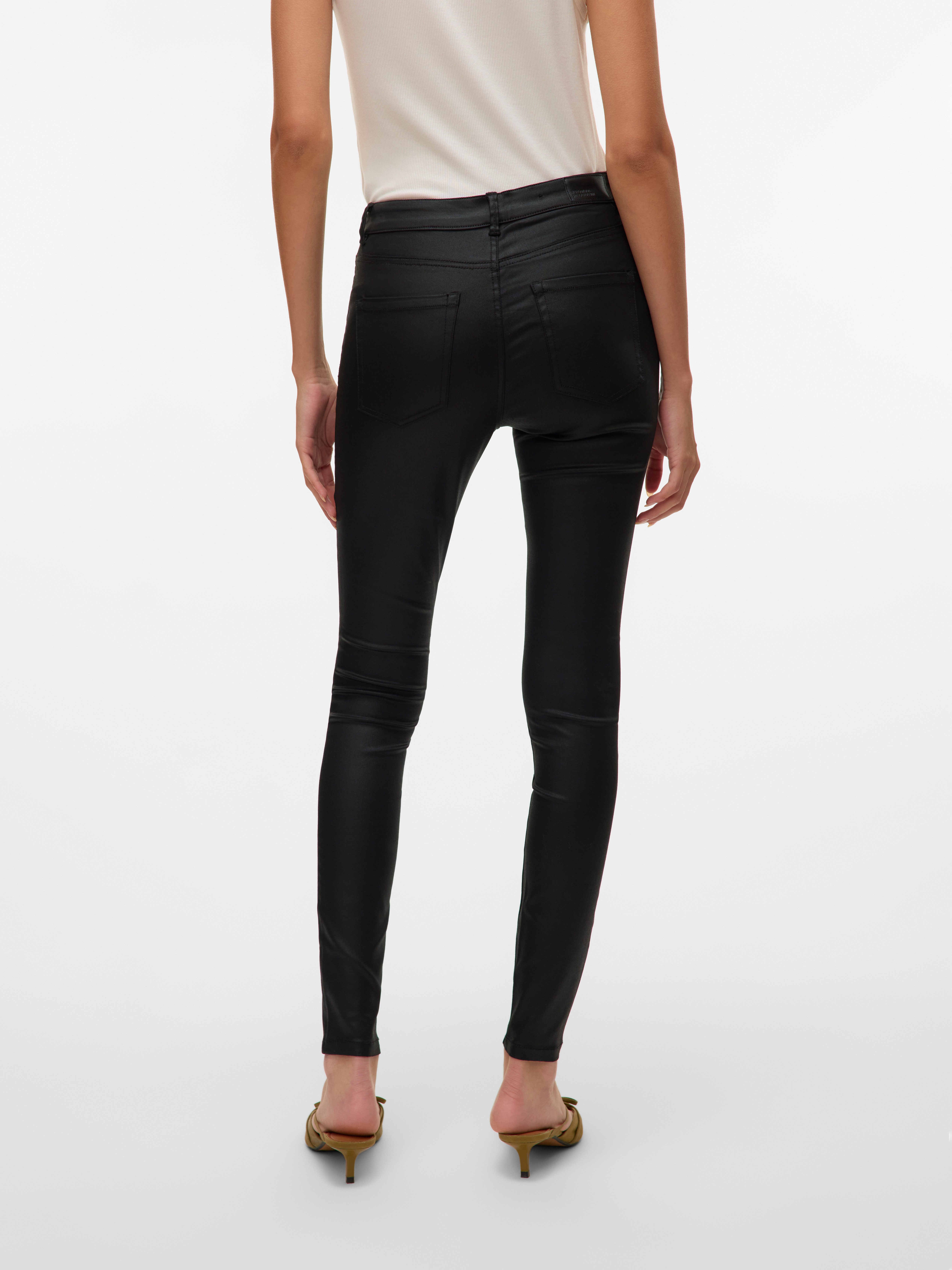 Vero Moda Skinny-fit-Jeans VMFLASH MR SKINNY COATED PANTS NOOS mit beschichteter Lederimitat Optik, skinny fit