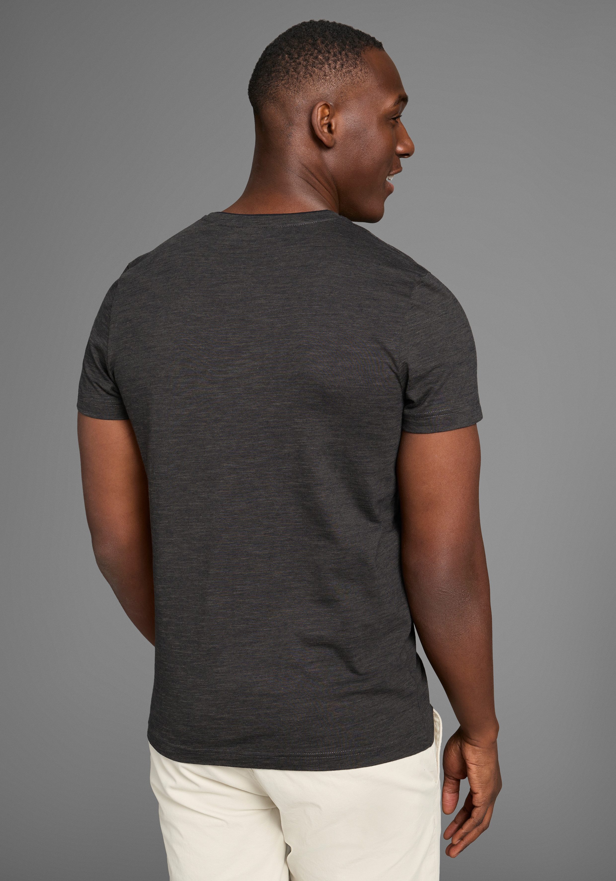 Bruno Banani T-Shirt Mit Doppelkragen und günstig online kaufen