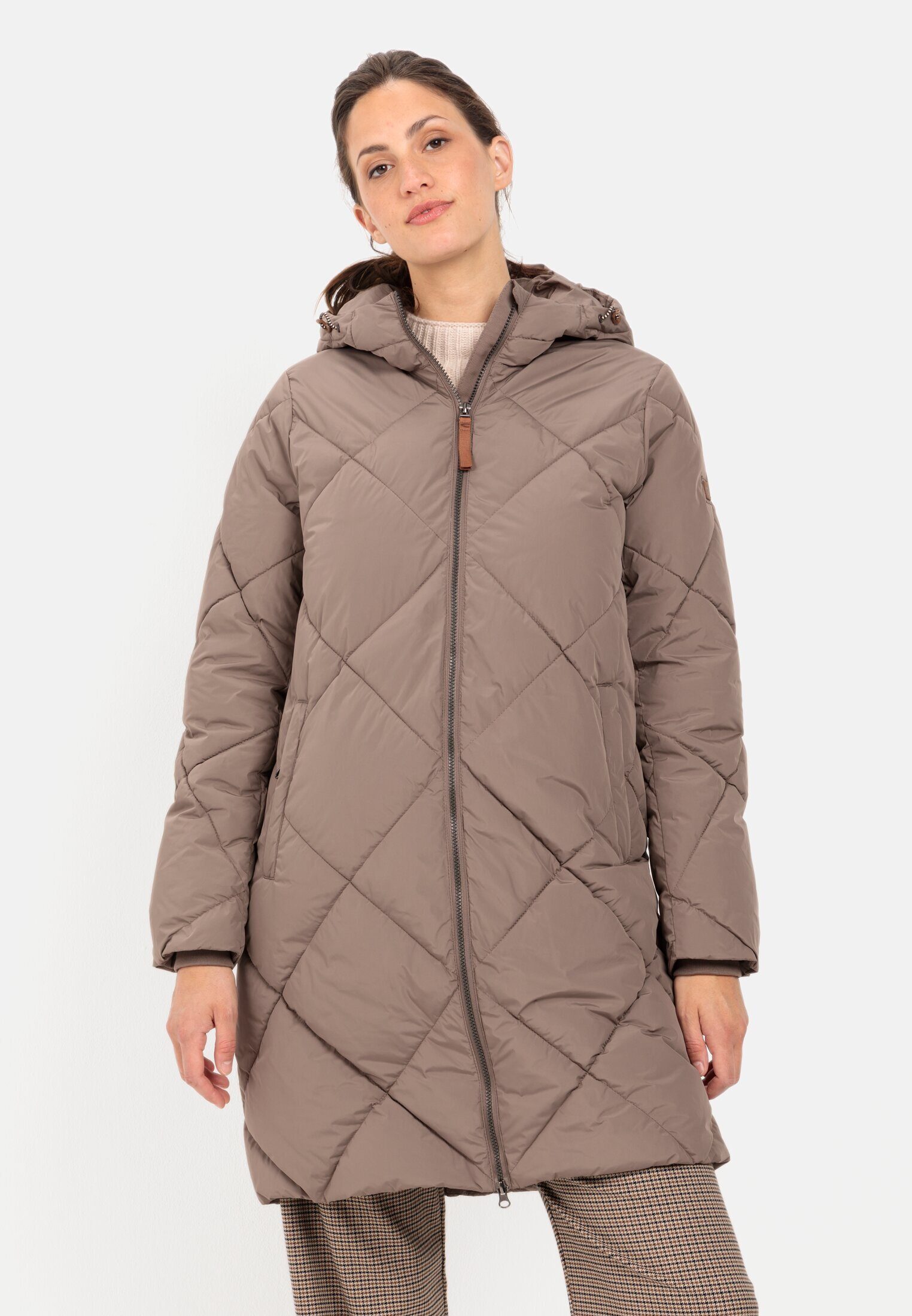camel active Steppmantel aus recyceltem Polyester Kordelzug, Unser