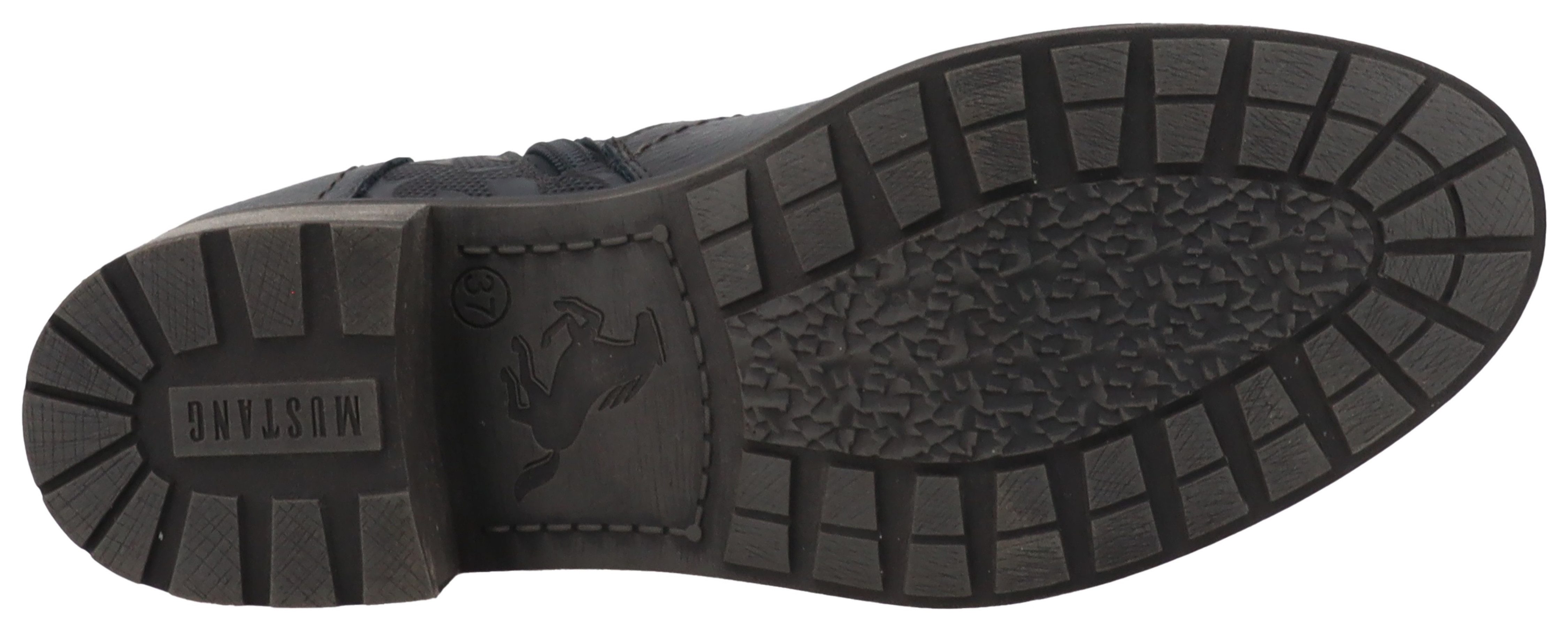 Mustang Shoes Fabienne Winterstiefelette Biker Boots mit Blockabsatz und Zierriemchen