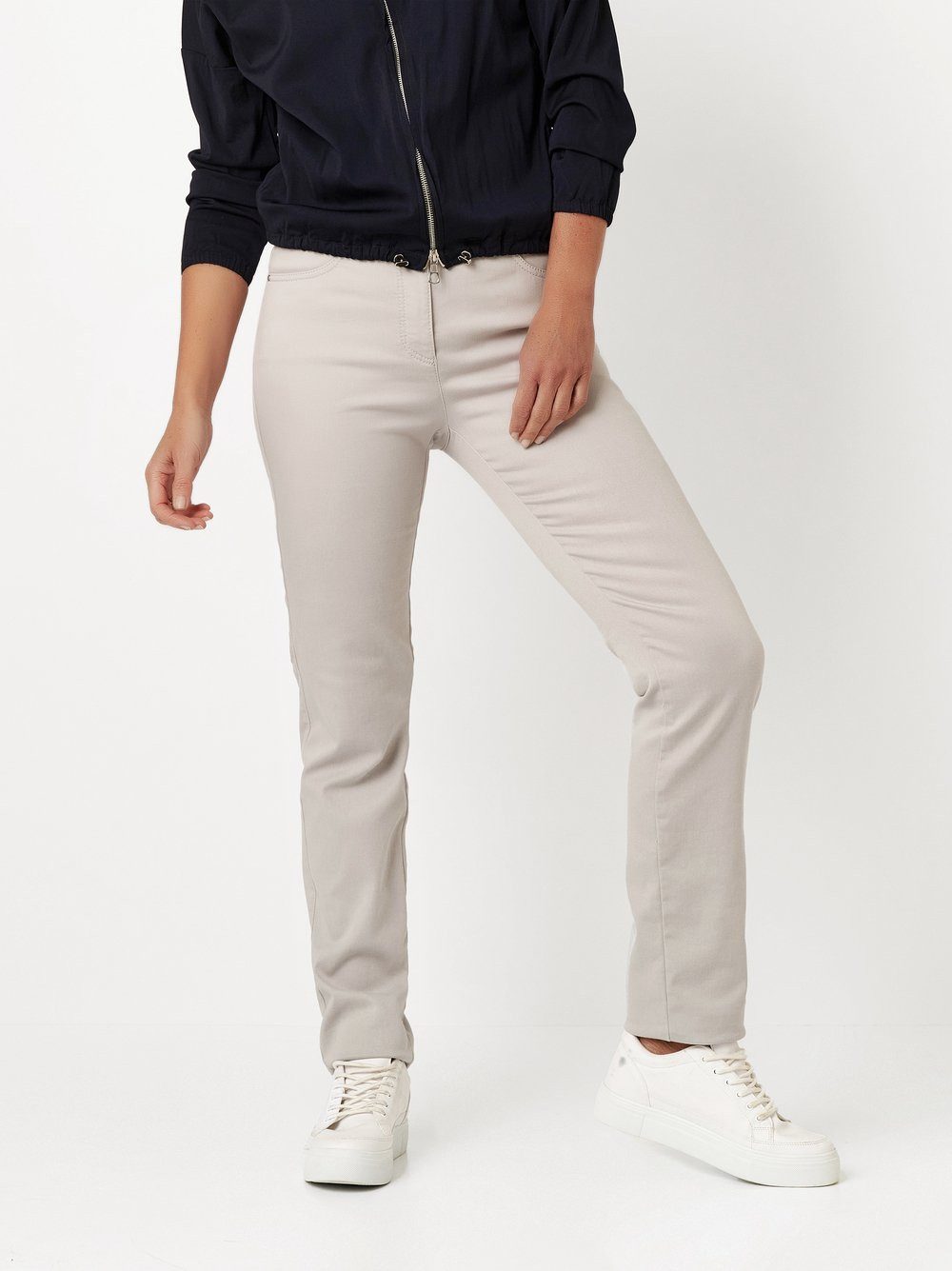 Relaxed by TONI Stretch-Jeans RELAXED BY TONI MEINE BESTE FREUNDIN silbergrau 2840-82 21-31.082