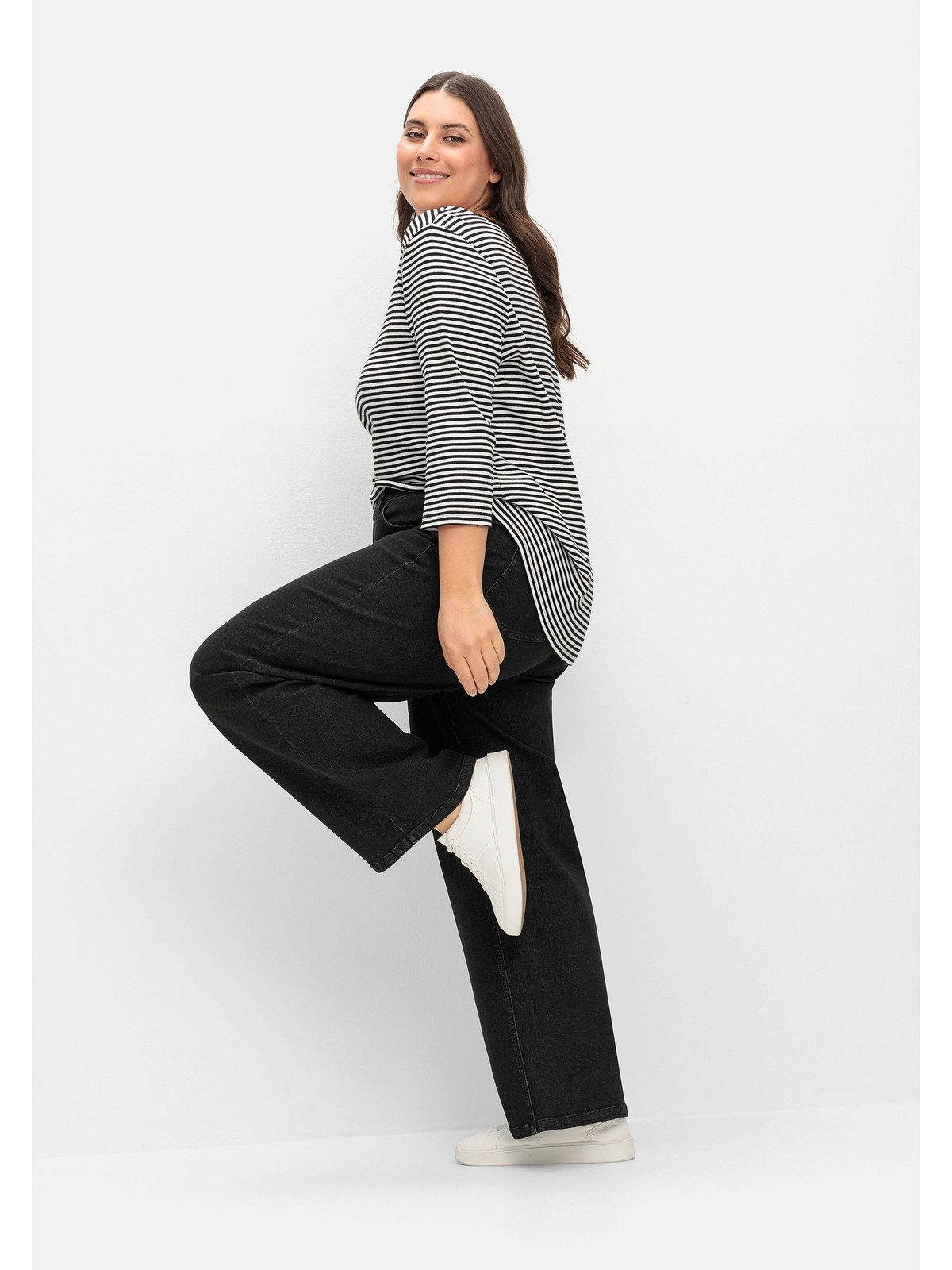 Sheego Weite Jeans Große Größen ELLA für kräftige Oberschenkel und Waden