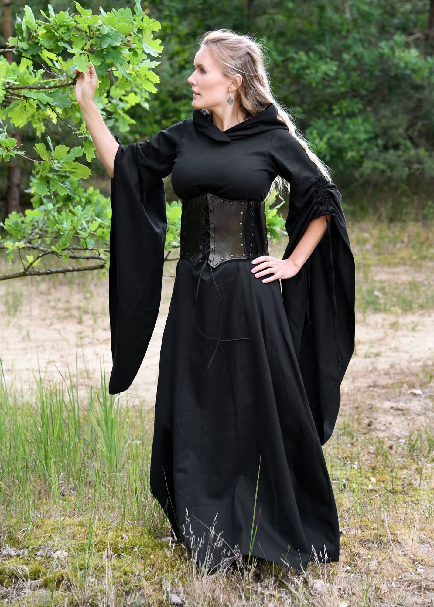 Battle Merchant Kostüm Mittelalter Kleid Isra mit Trompetenärmeln, schwarz, Gr. XL