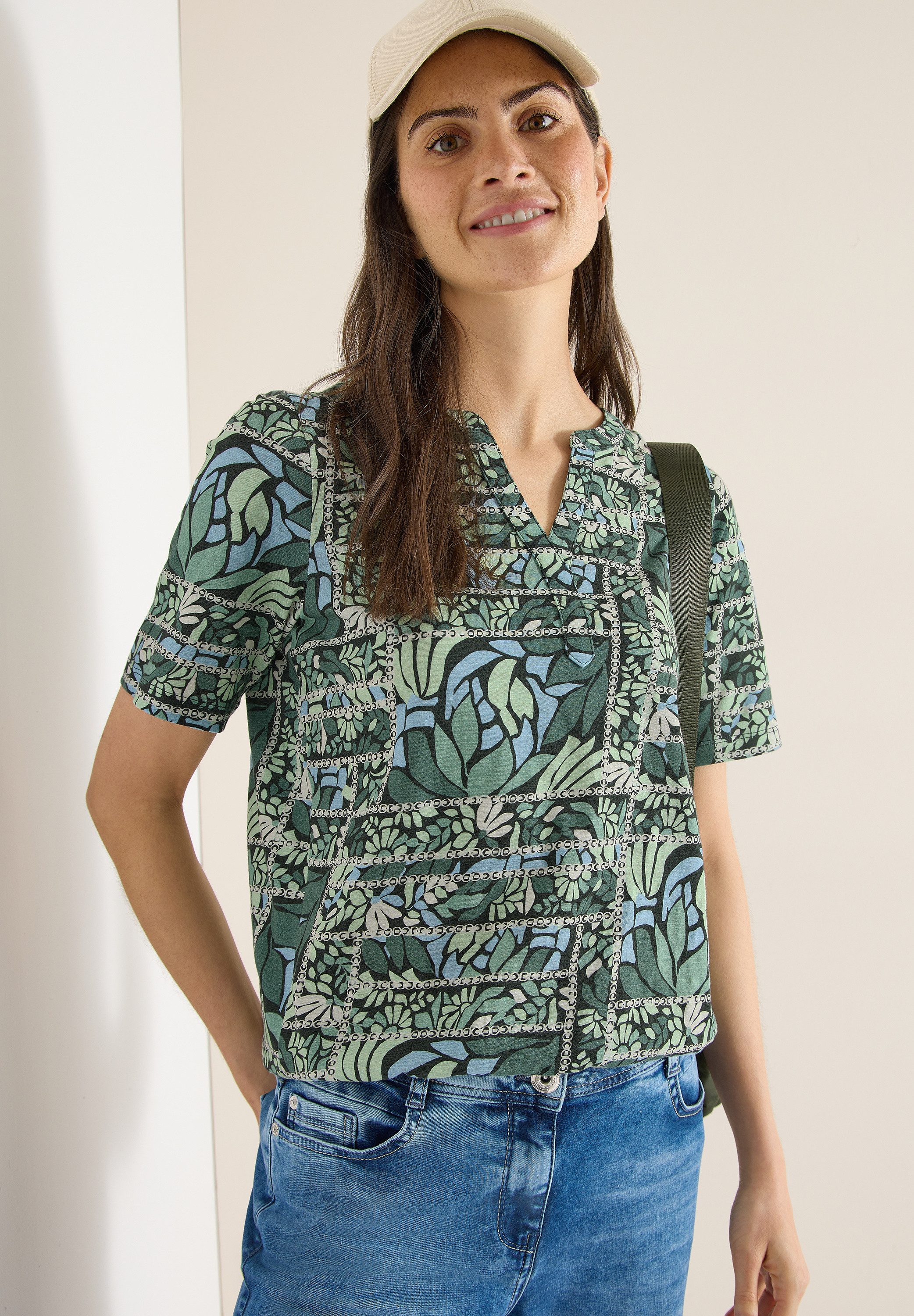 V-Shirt