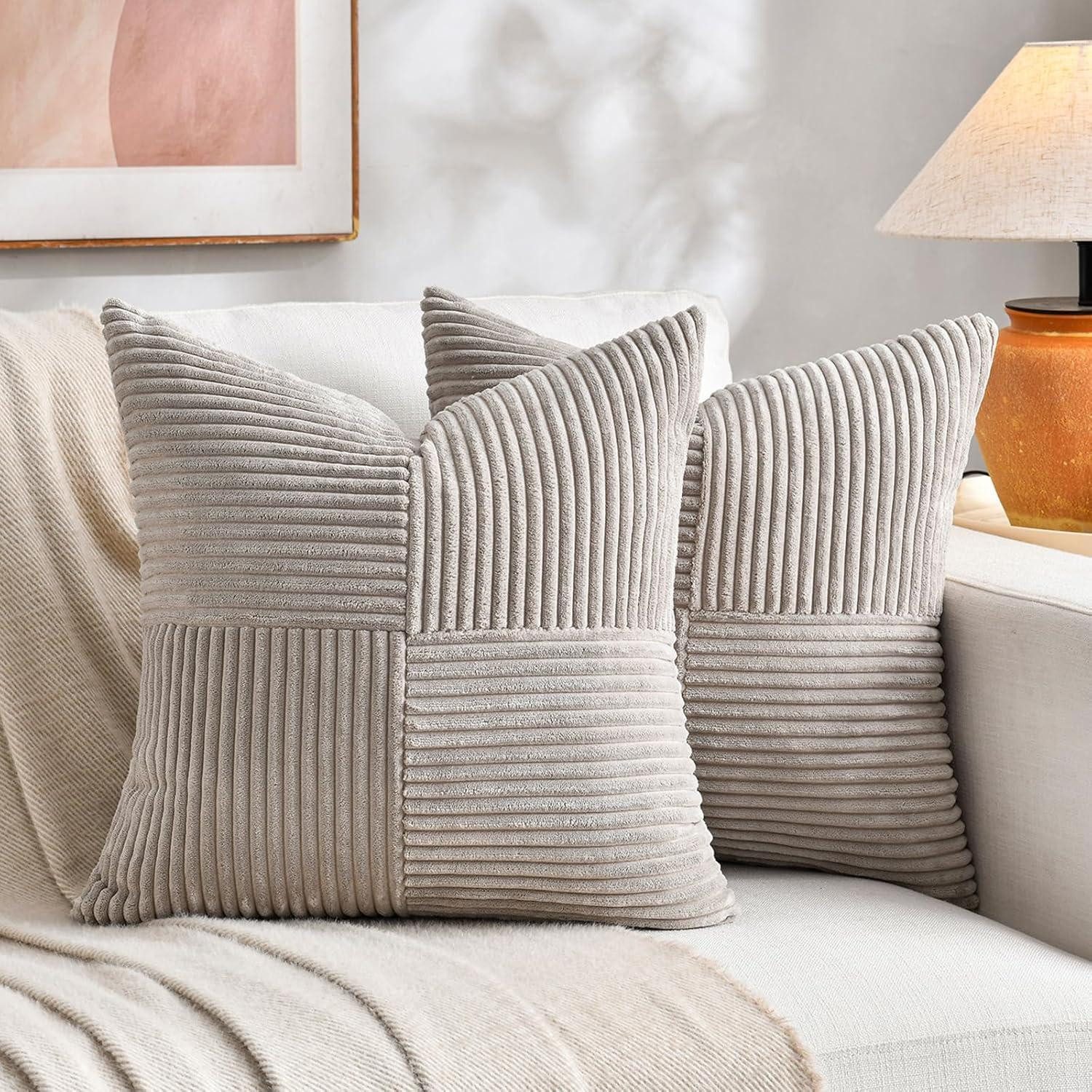 LuxusKollektion Dekokissen Kissenbezug Kordsamt Dekokissen Sofakissen 35 x 35 cm 2 Stück Taupe