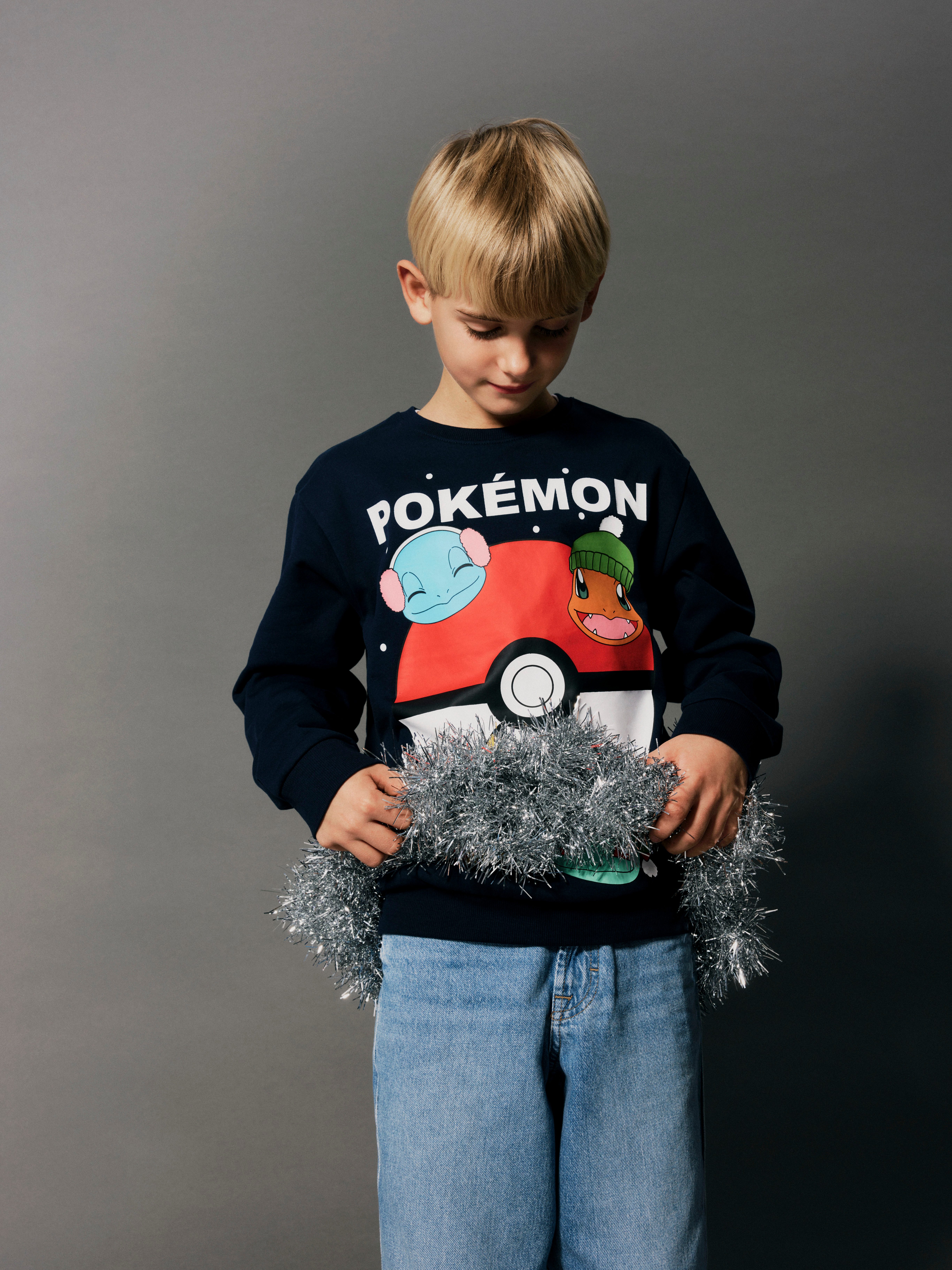 Name It Weihnachtssweatshirt NKMSEVEN POKEMON NREG SWEAT BRU SKY Baumwollmischung, Pokemon Druck, Weihnachten