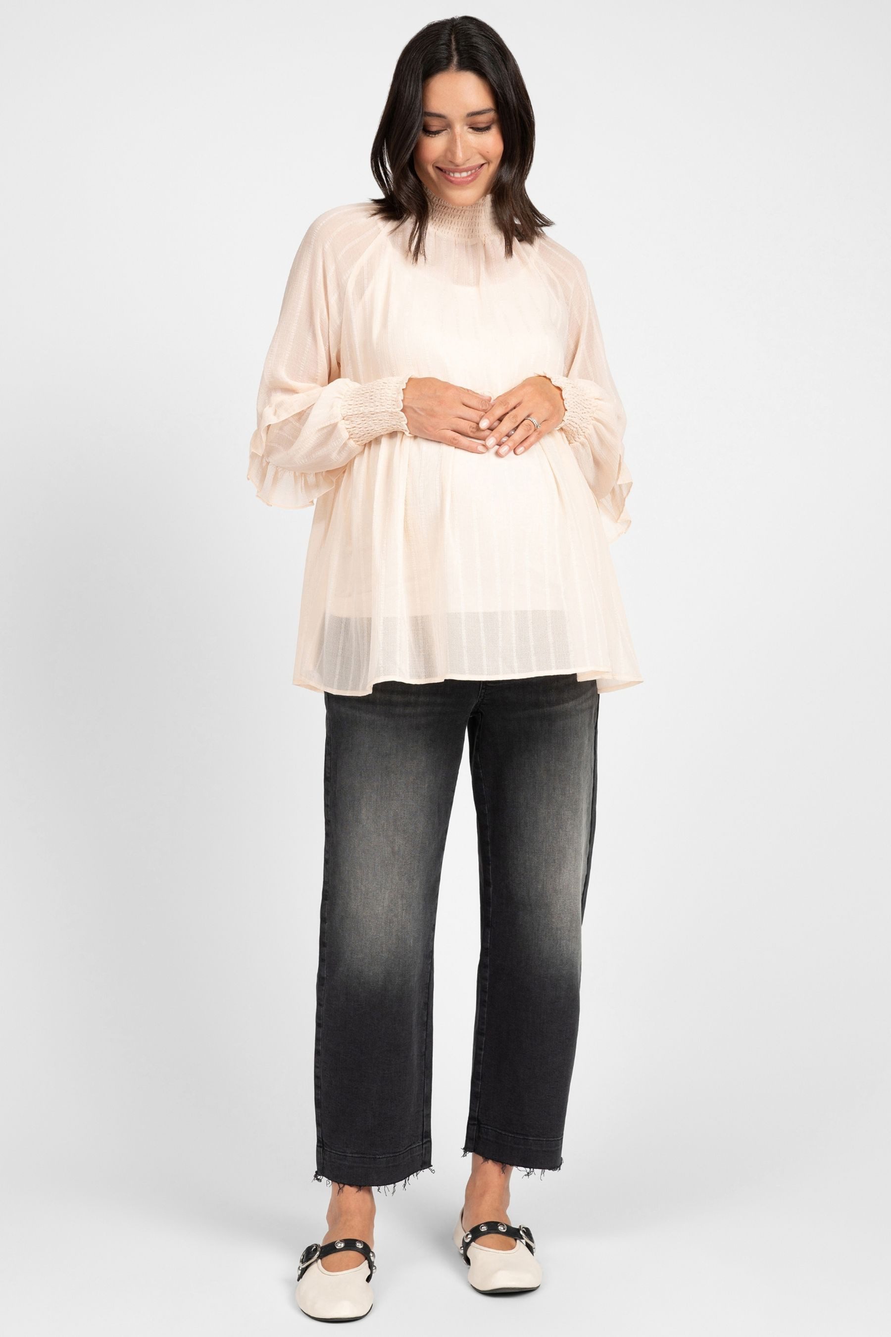 Seraphine Kurzarmbluse Seraphine Schwangerschaftssrüschenbluse (1-tlg) – Bild 3 von 5